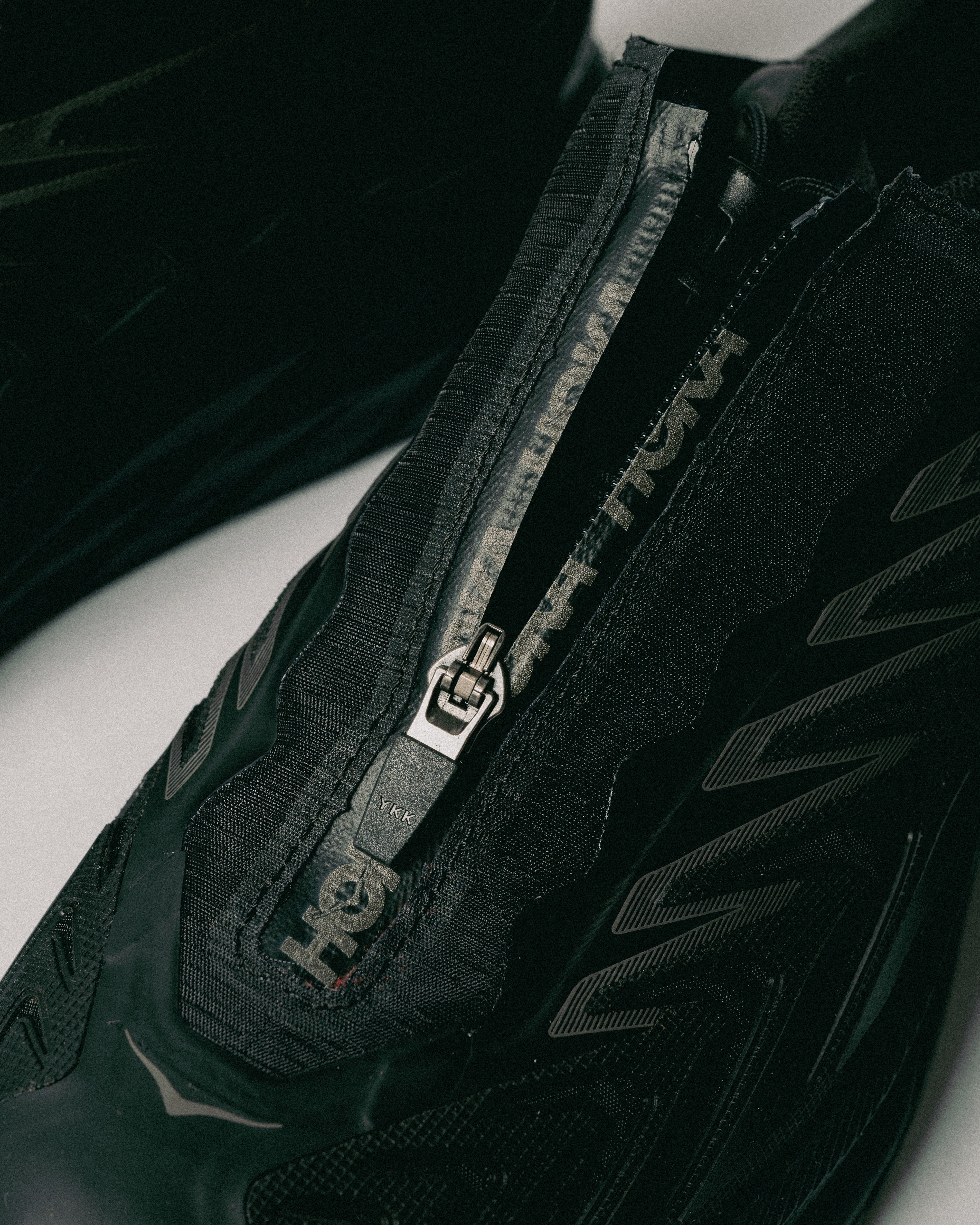 [現貨] Hoka® Project Clifton Black