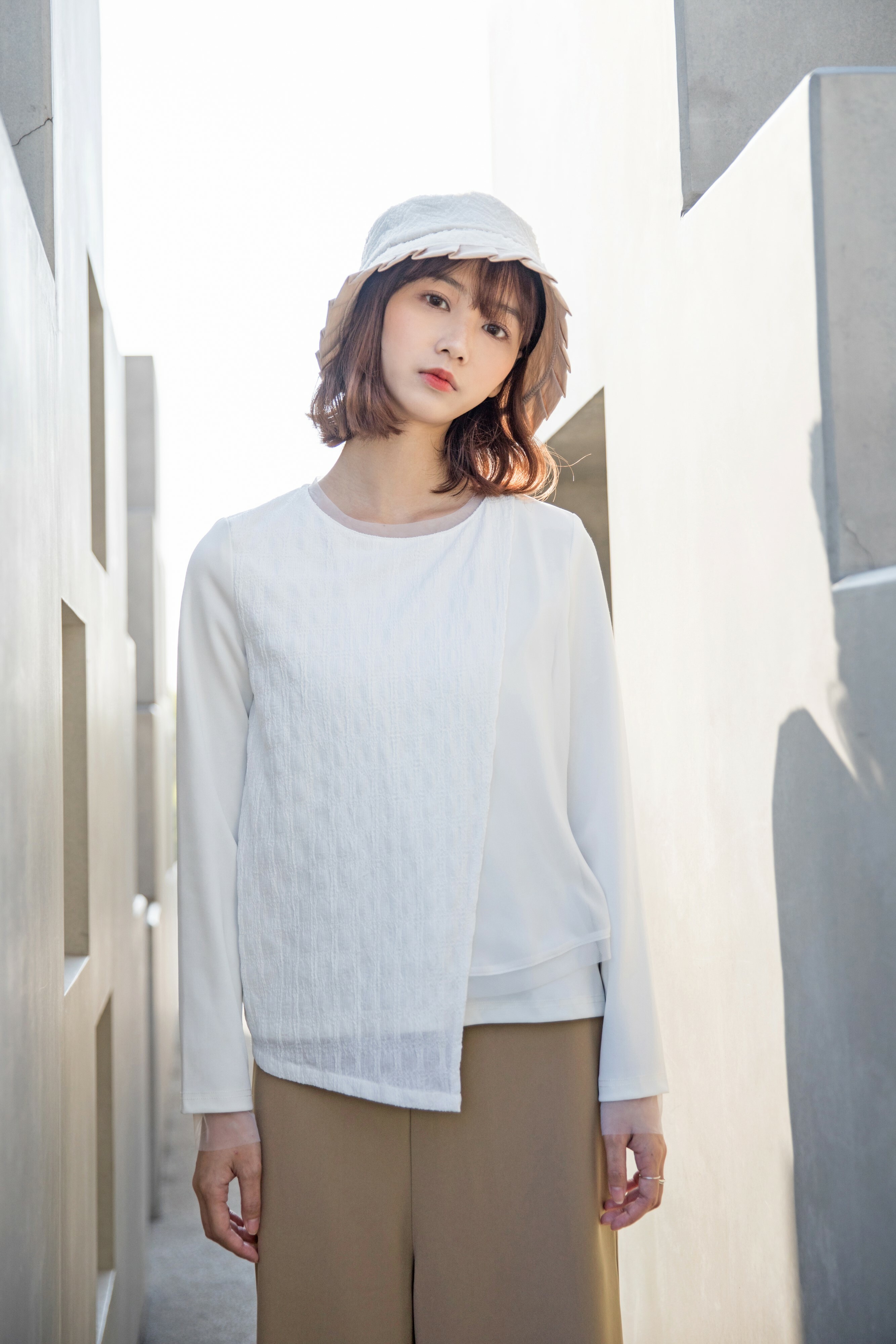 Mesh Layered Asymmetric Panel Top - T061E