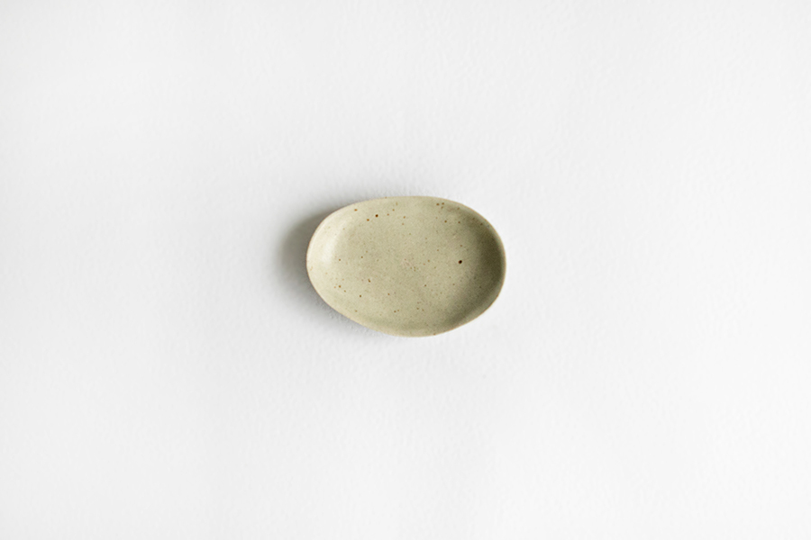 Jurgen Lehl-若芽色 薄手陶器 小皿 大