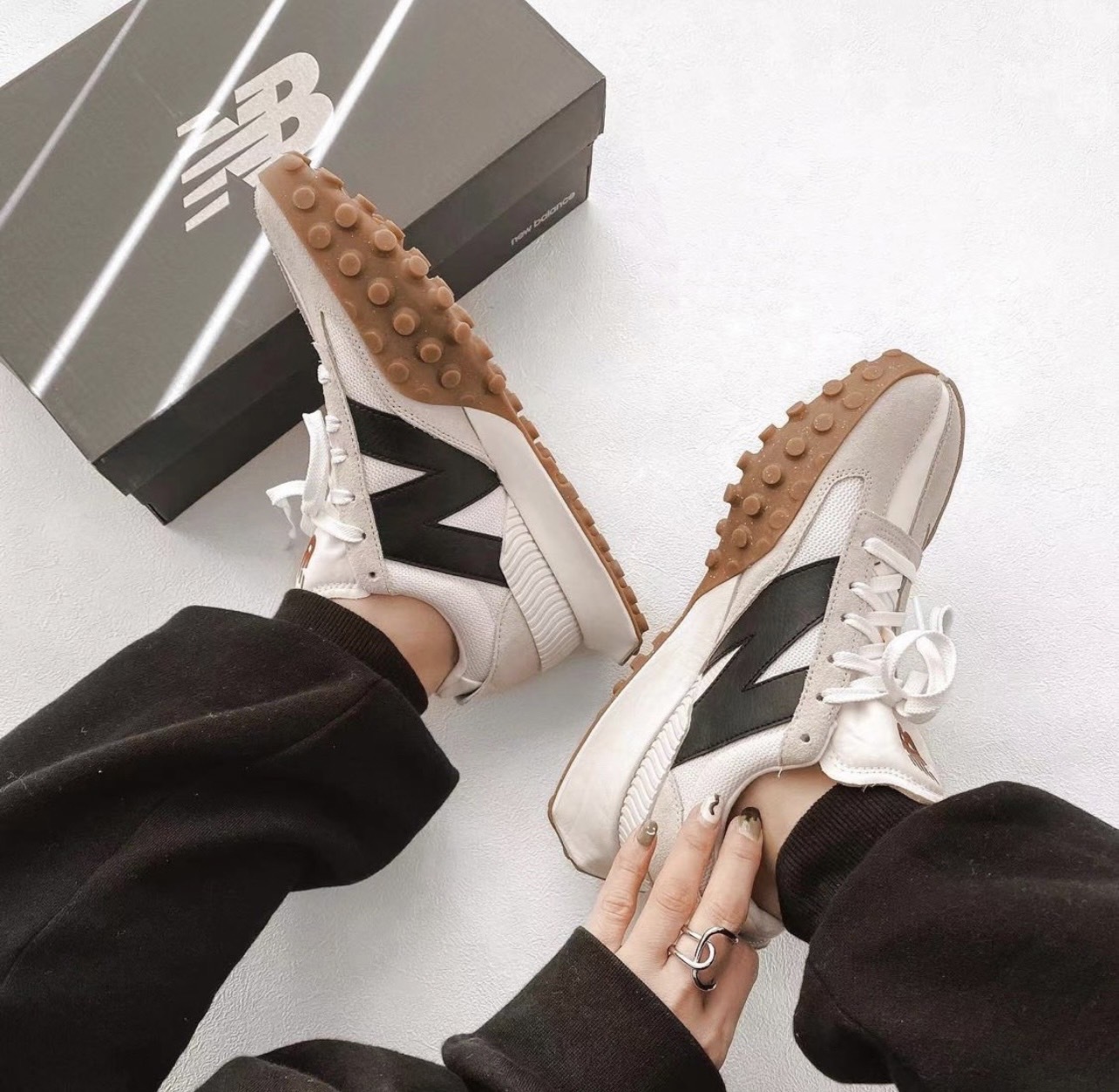 New balance uxc72sd 白黑配色  男女鞋