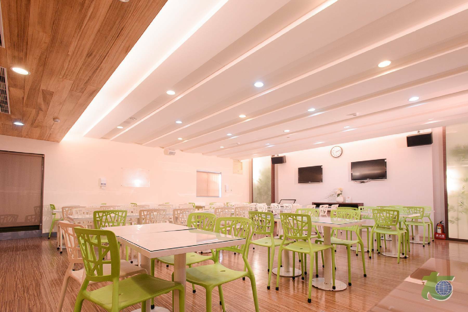 高雄休息hotel-奇異果快捷旅店(車站店)用餐區-1