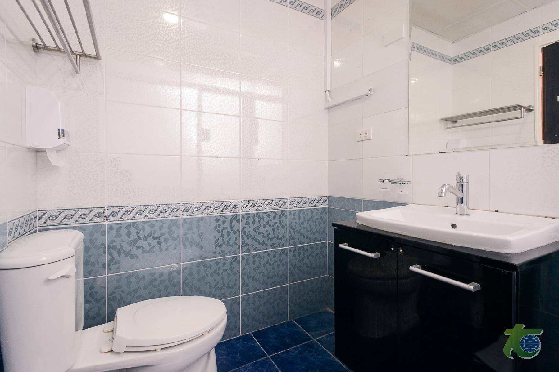 高雄休息hotel-奇異果快捷旅店(車站店)廁所