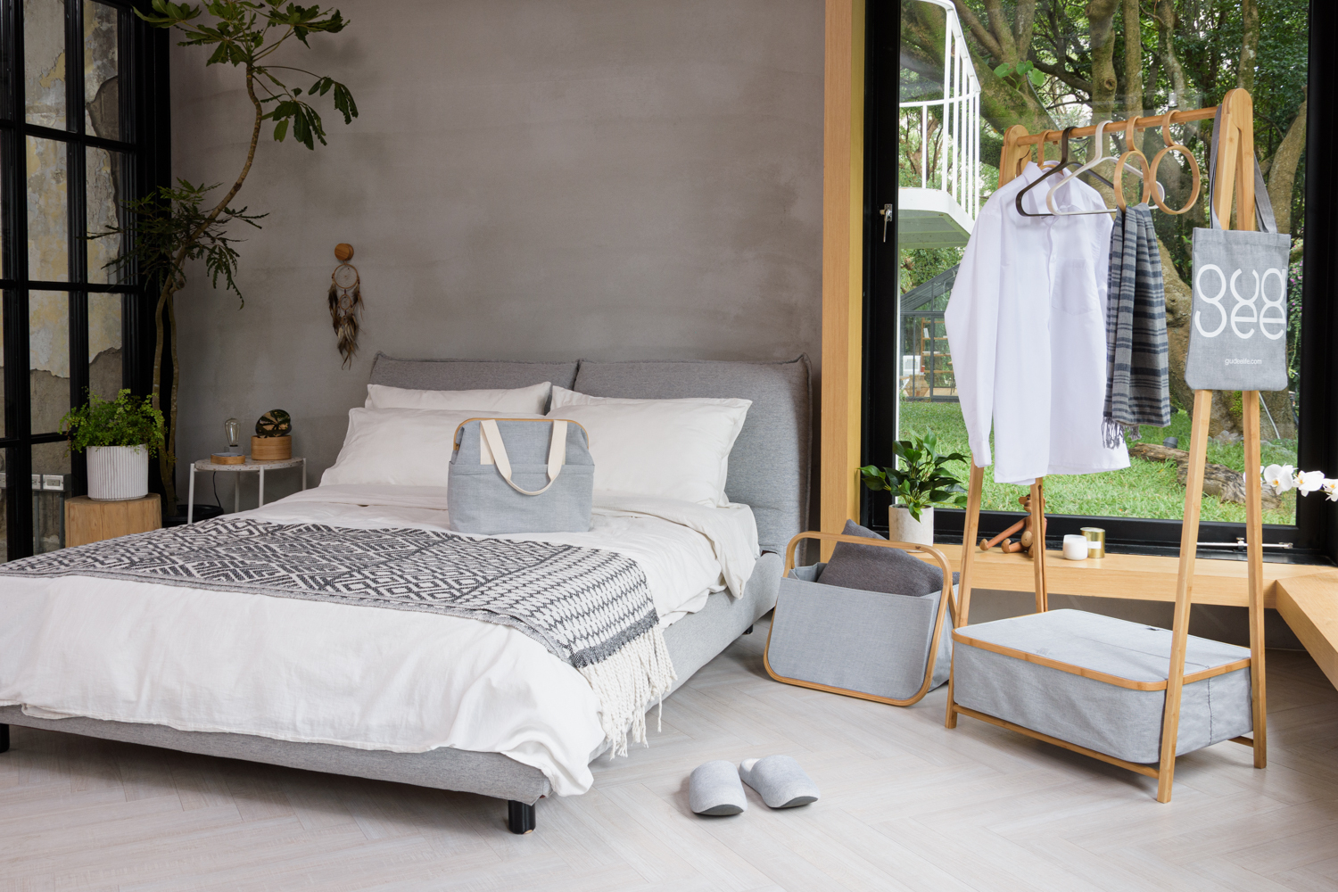 好迪家居實體合作通路: HOLA 特立和樂