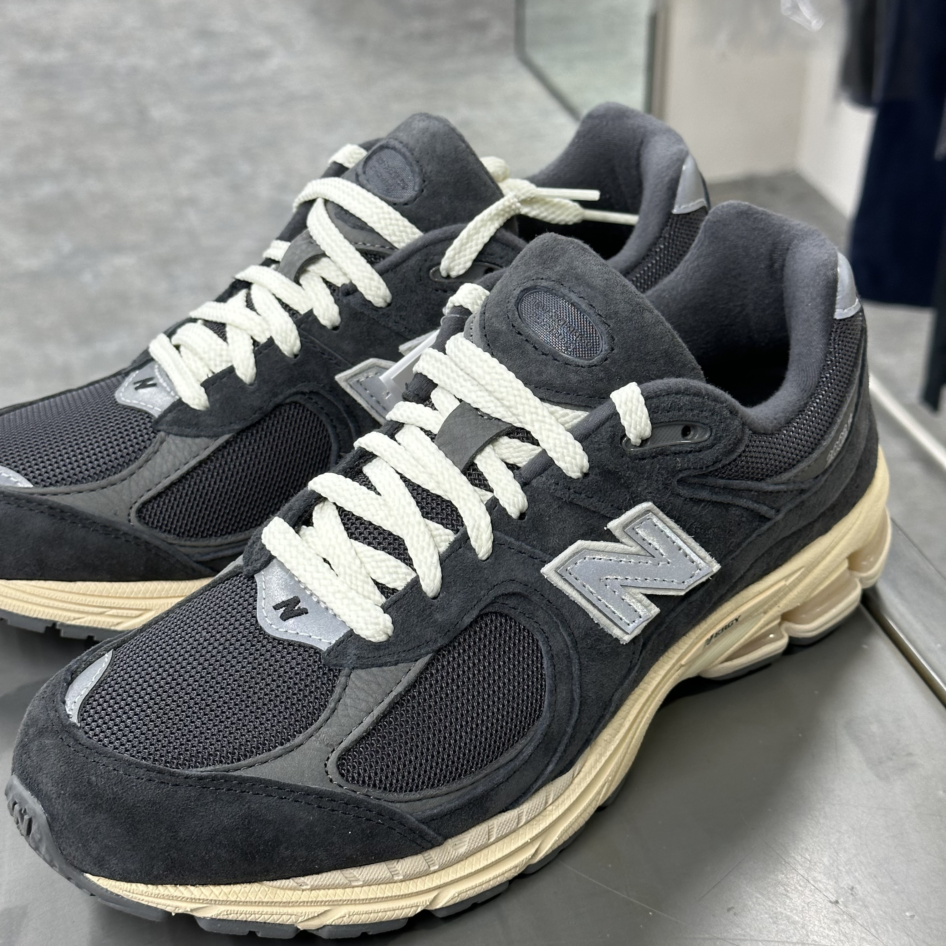New Balance M2002RHO Phantom
