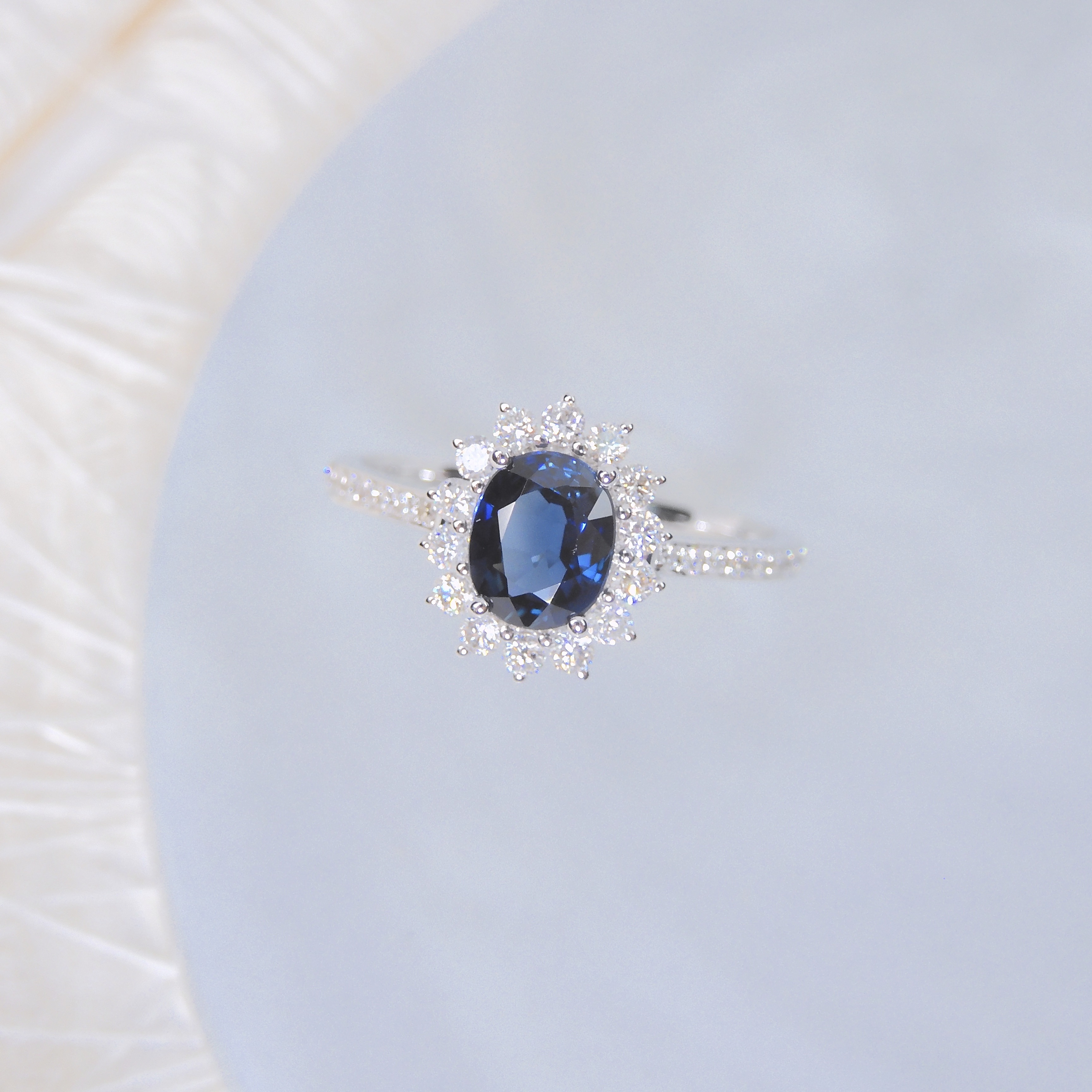 18K金 0.88ct 藍寶石戒指 (配國際證書)