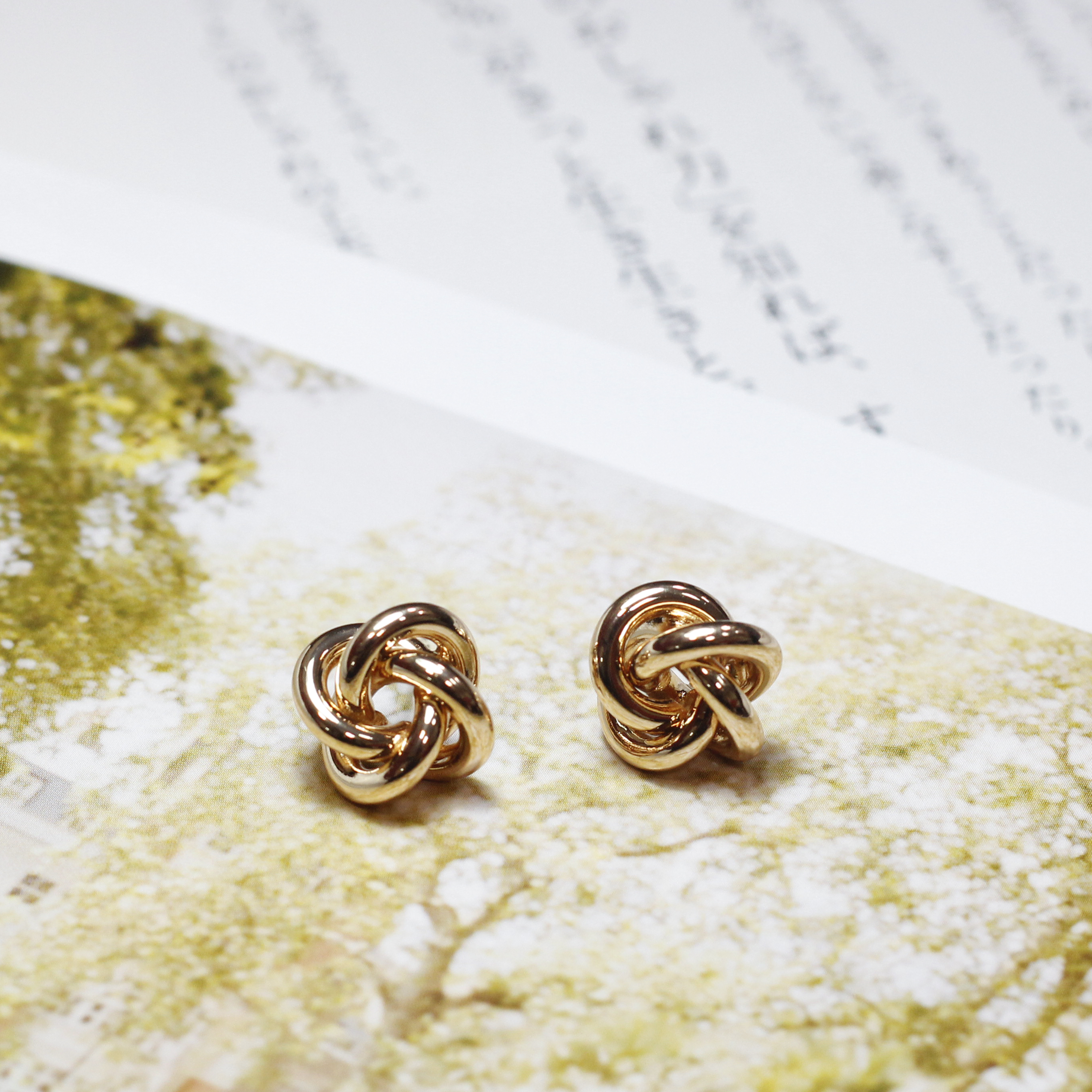 交錯麻花扭結耳環｜925銀針