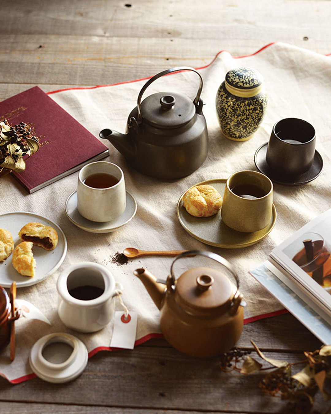 Reposer Tea Cup Golden yellow｜studio m'