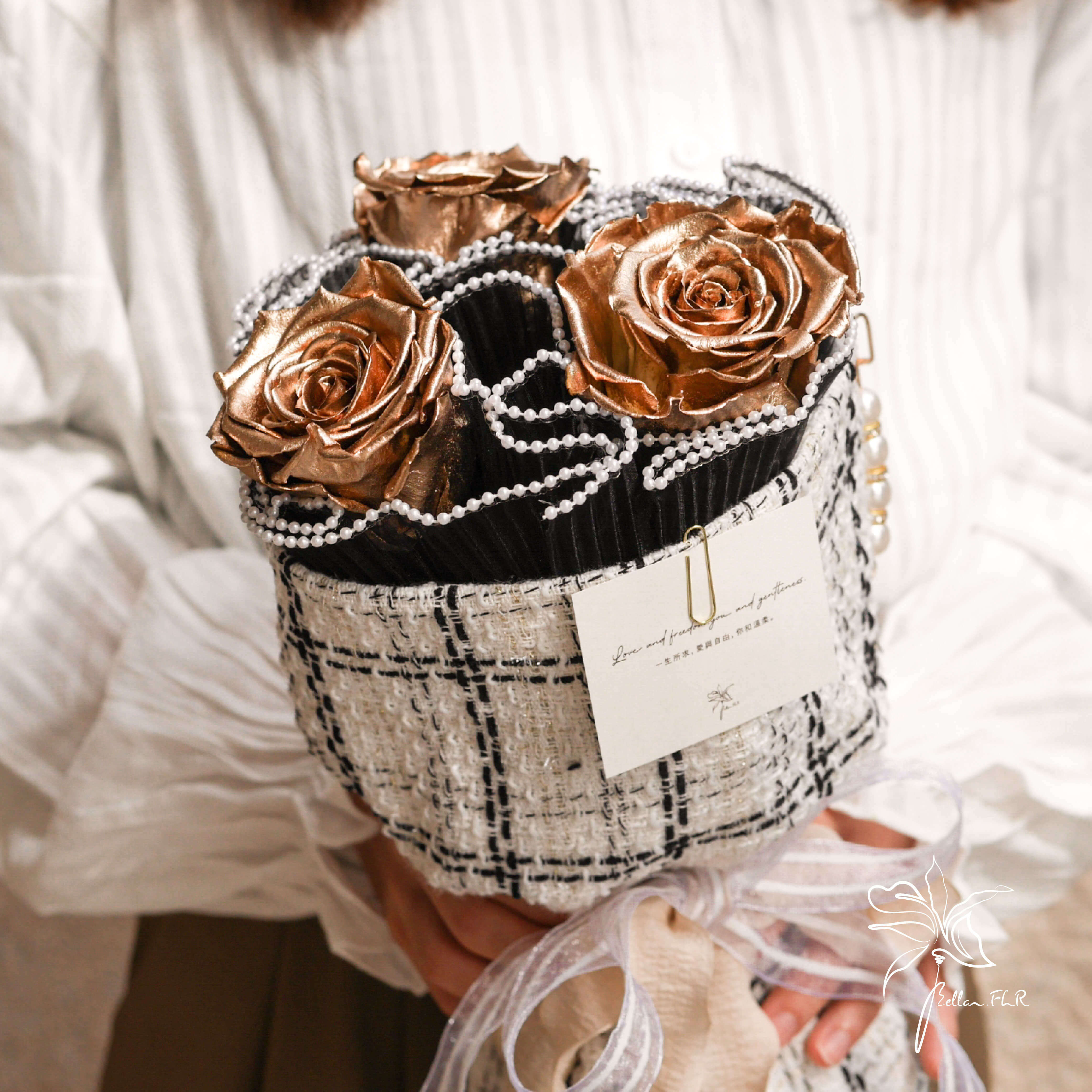 【就喜歡你香香的】3朵永生玫瑰花束-金玫瑰