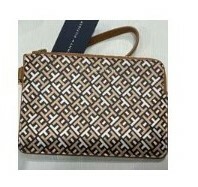 [S] TOMMY HILFIGER MONOGRAM LOGO WRISTLET,BROWN, 196038566219 (STH246)