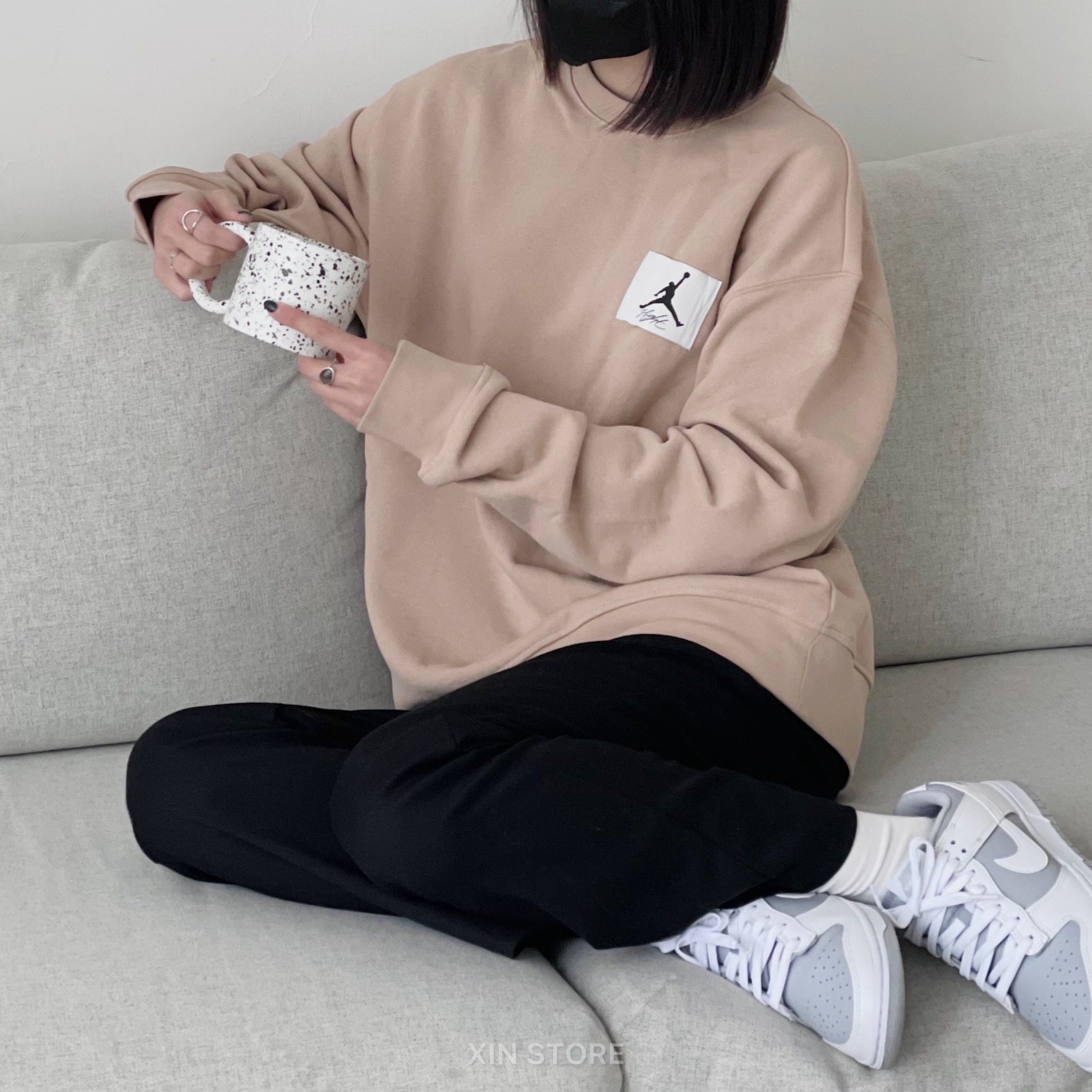 【現貨】Nike Jordan Jordan Essential 喬丹 基本款 小標 大學Tee 奶茶