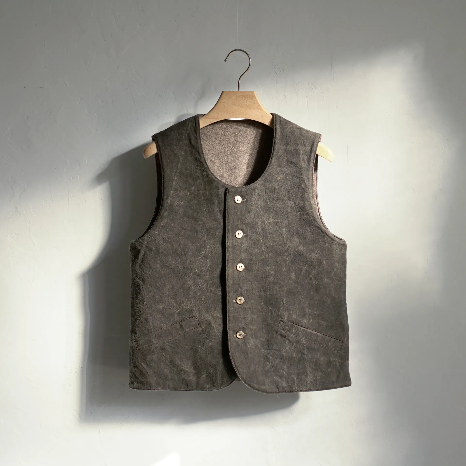 犛牛絨背心｜柿染雙面－灰色｜中國藏區