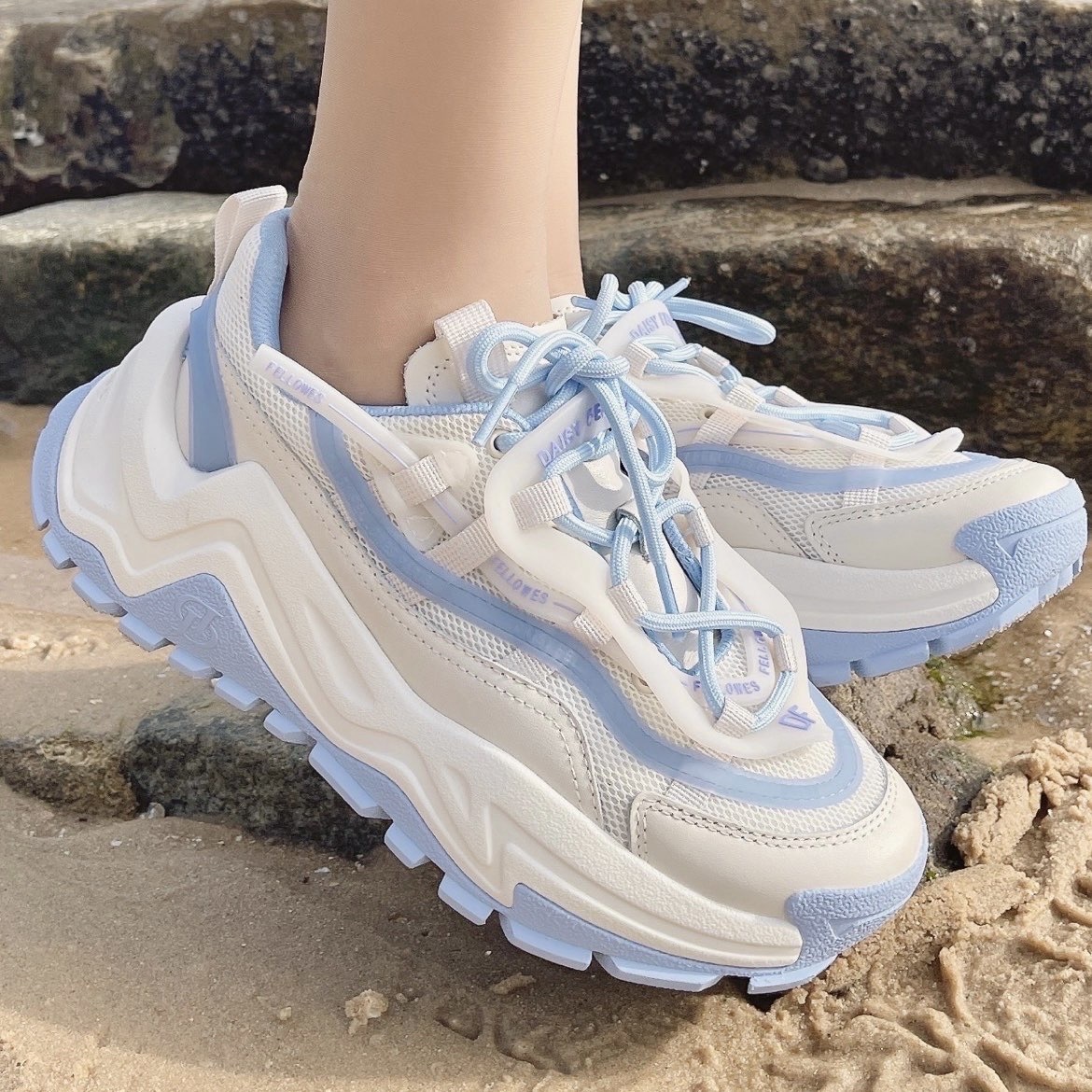 Daisy Fellows 黛西法羅 魔鬼一號 藍天白雲 H2293-11