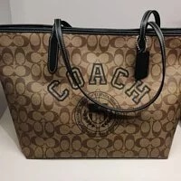 [S] COACH CB869 VARSITY SIGNATURE CITY TOTE,IM/KHAKI/AMAZON GREEN, 195031758768 (SCO238)
