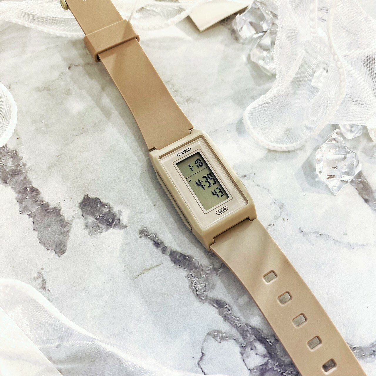 【CASIO 卡西歐】霧面長型電子錶 LF-10WH-4D(粉)/ LF-10WH-8D (奶白)  /LF-10WH-1D(黑) /LF-10WH-2D (靛藍) /LF-10WH-3D(果綠)  現代鐘錶