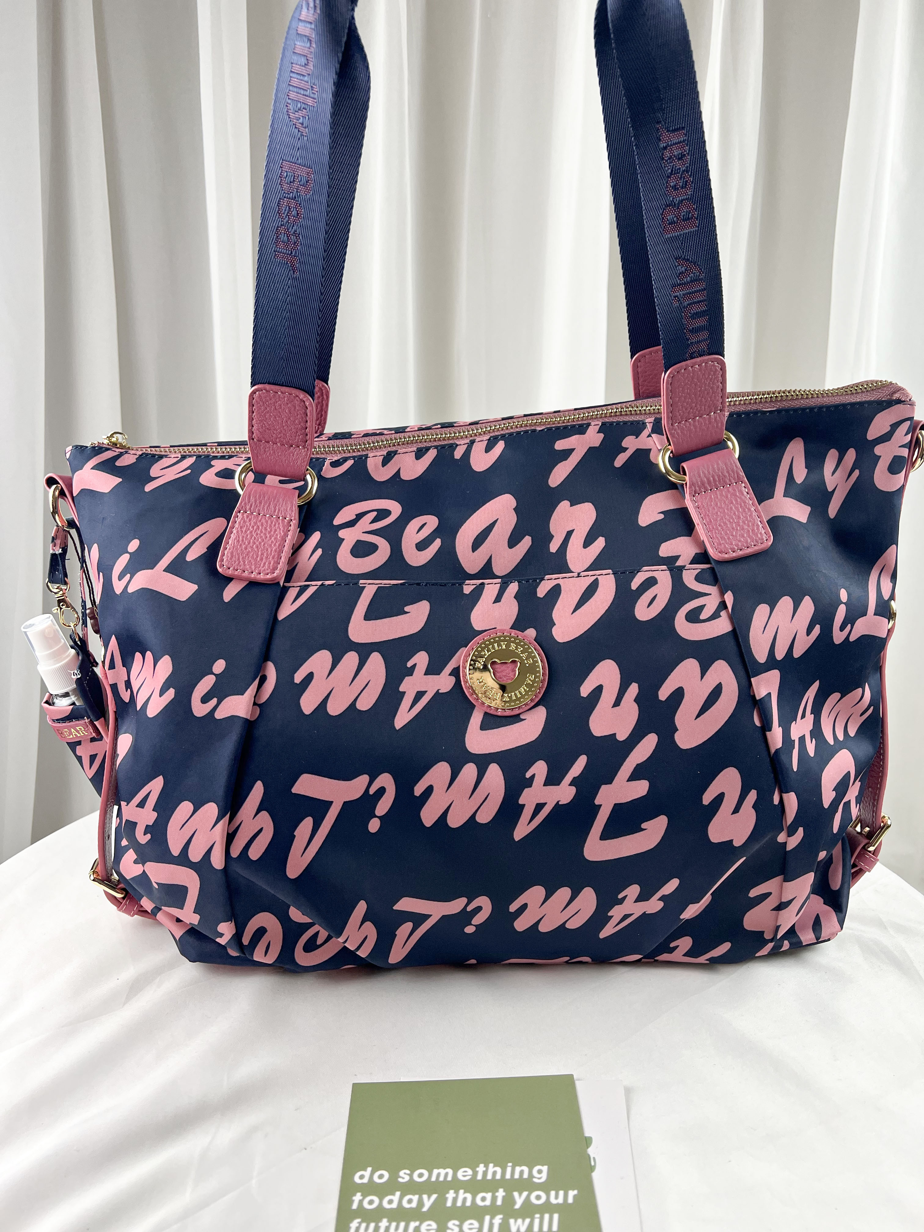 FamilyBear 粉藍拼色字母防潑水手提包 / 側背包  #2840