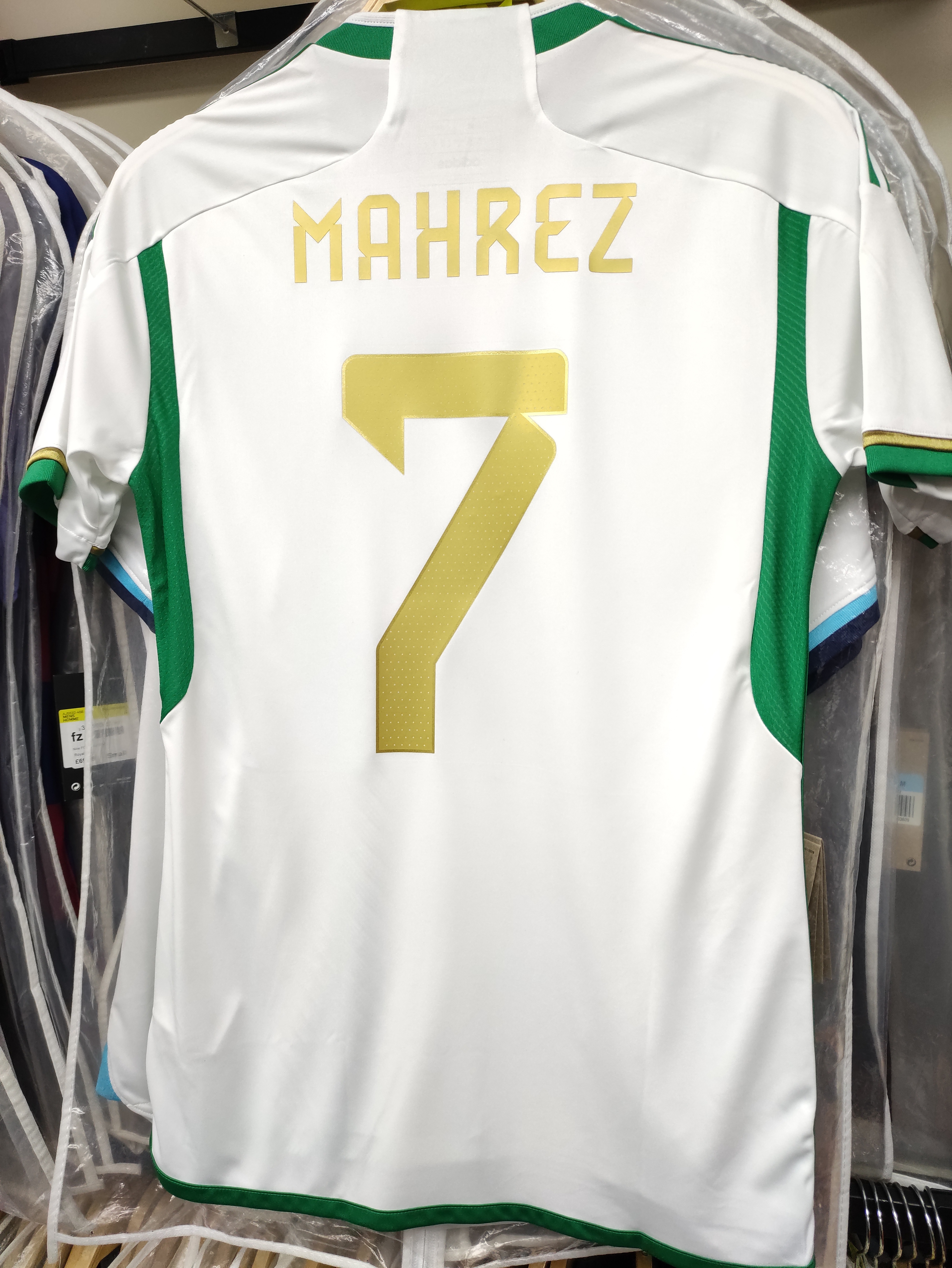 22-23阿爾及利亞國家隊主場馬列斯球衣