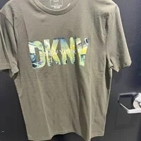 [S] DKNY SUBWAY TEE,OLIVE, M3210404-OLV (SD298)