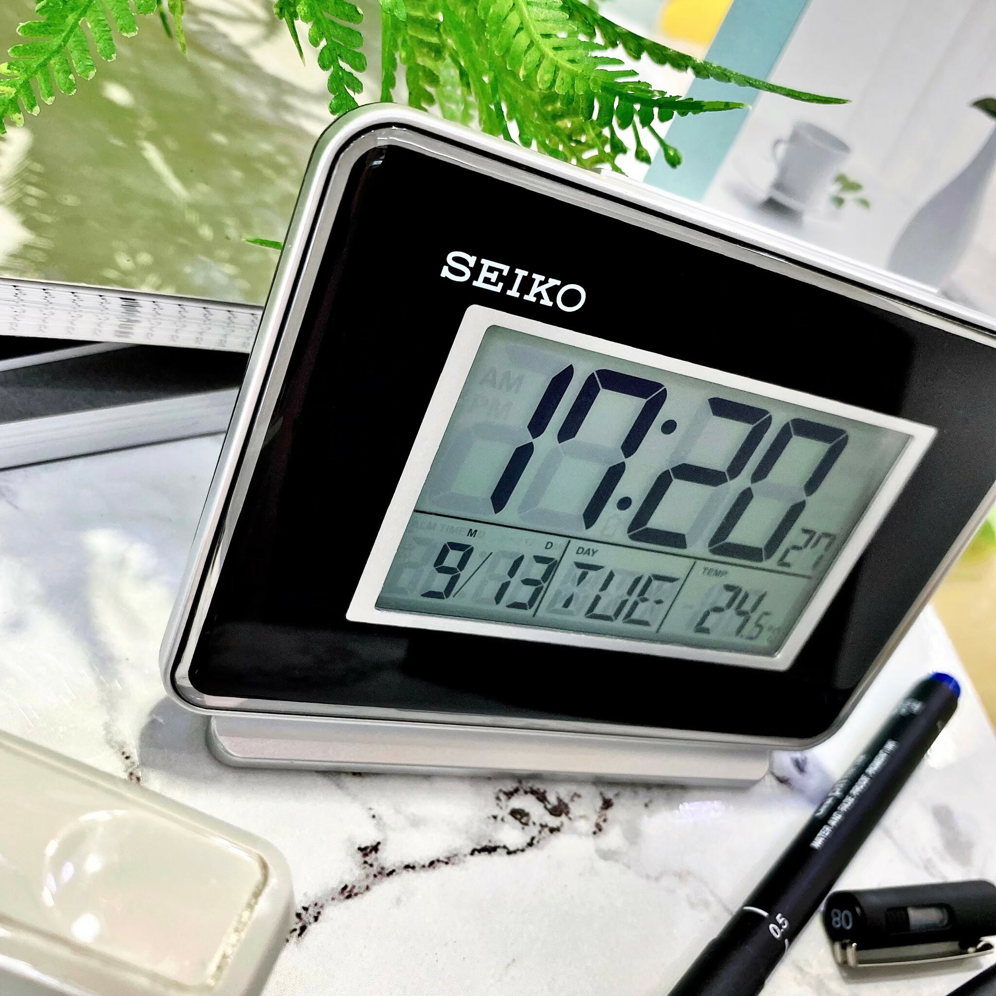 【SEIKO 精工】精工雙鬧鐘貪睡電子桌鐘  QHL068K   9 X 12.7 X 5.8cm 現代鐘錶