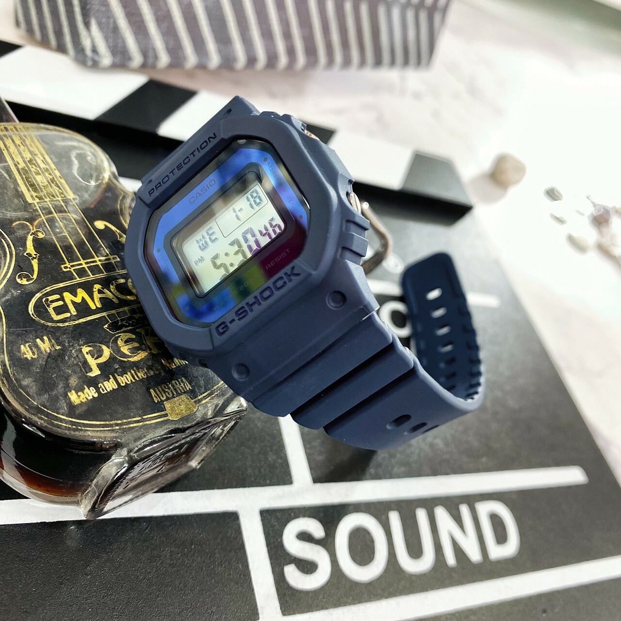 【G-SHOCK】CASIO 時尚經典方形金屬表面電子錶 GMD-S5600-2D(藍) 現代鐘錶