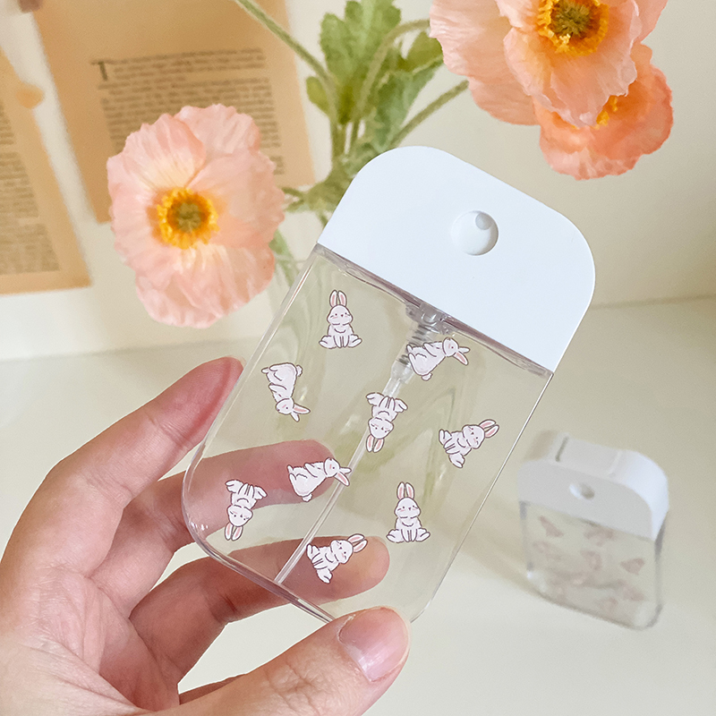 滿滿的兔兔隨身噴霧瓶