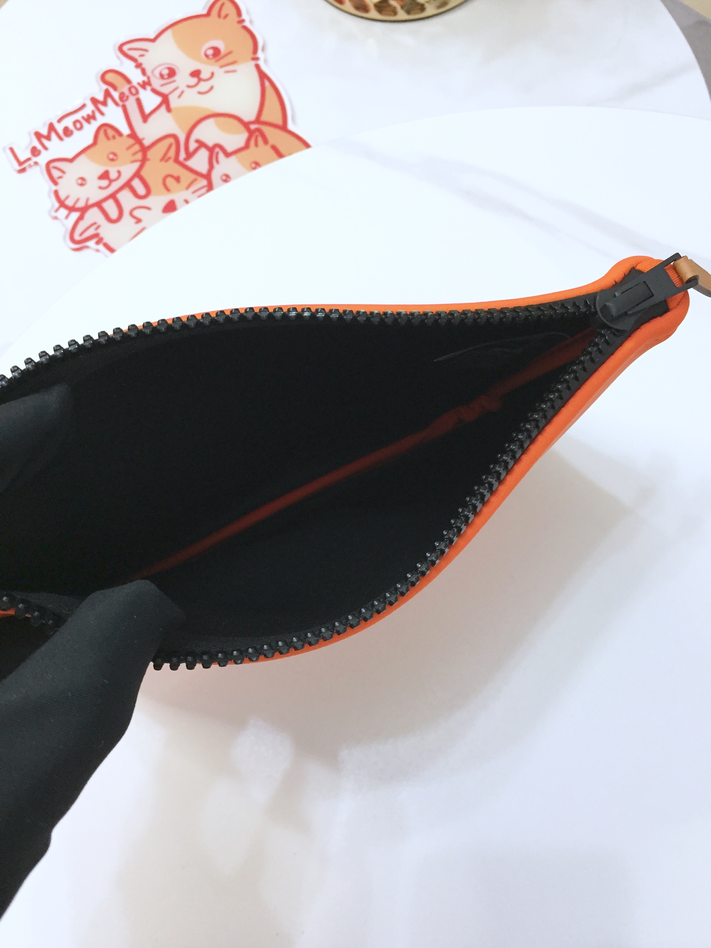 Hermes Neobain Case, 小號