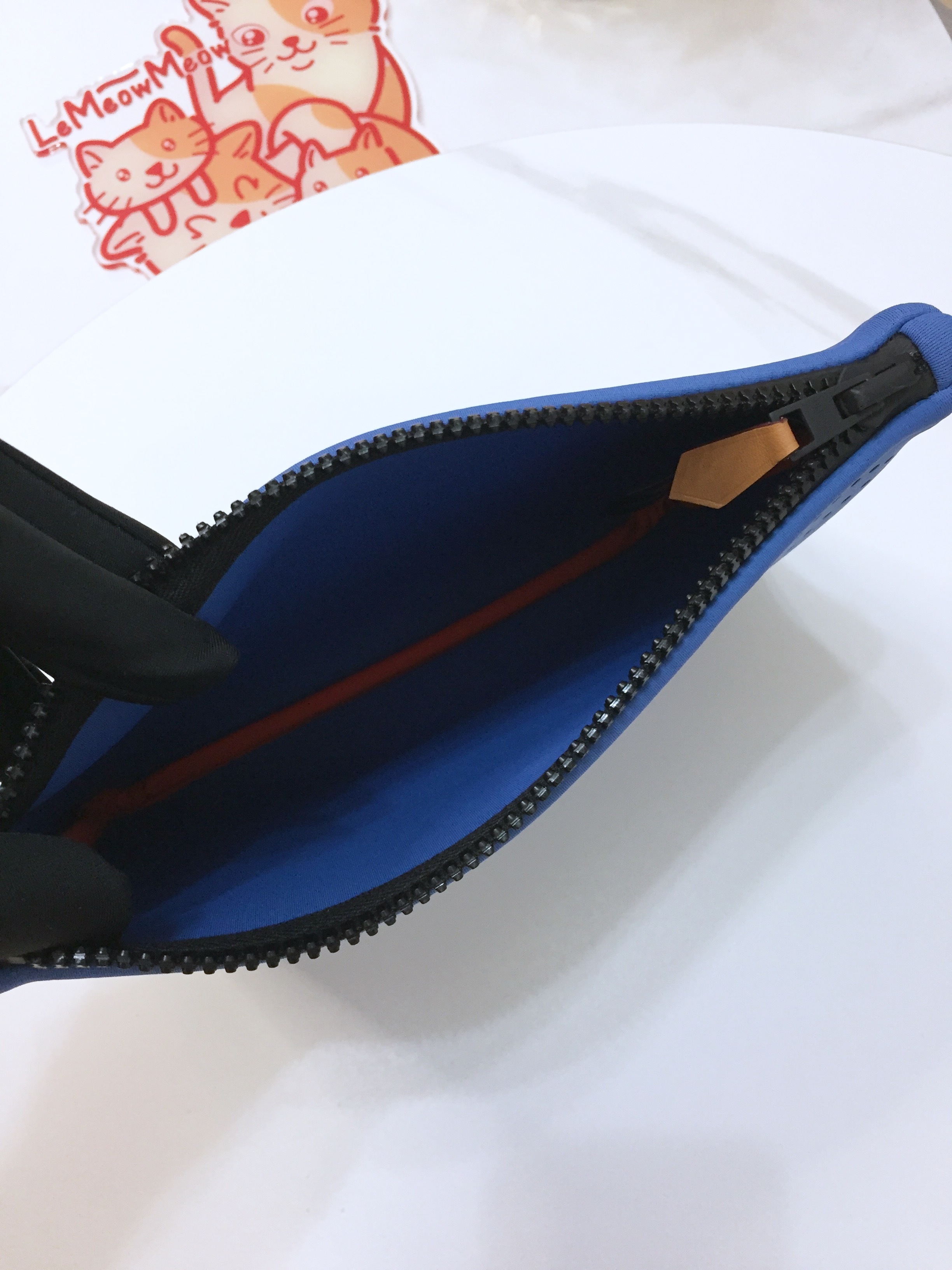 Hermes Neobain Case, 小號