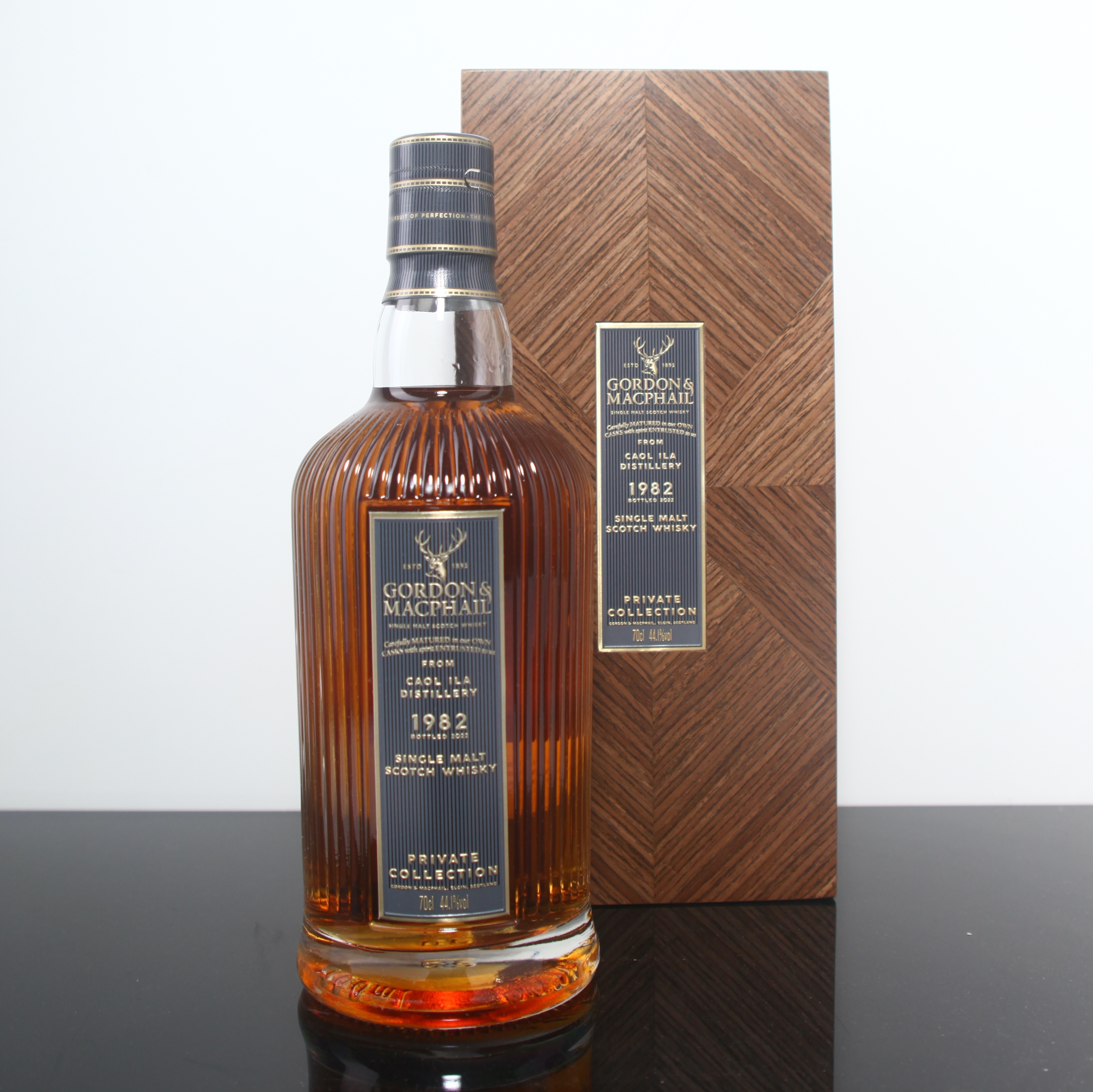 Gordon & MacPhail Caol Ila Private Collection Refill American Hogshead #697 44.1%