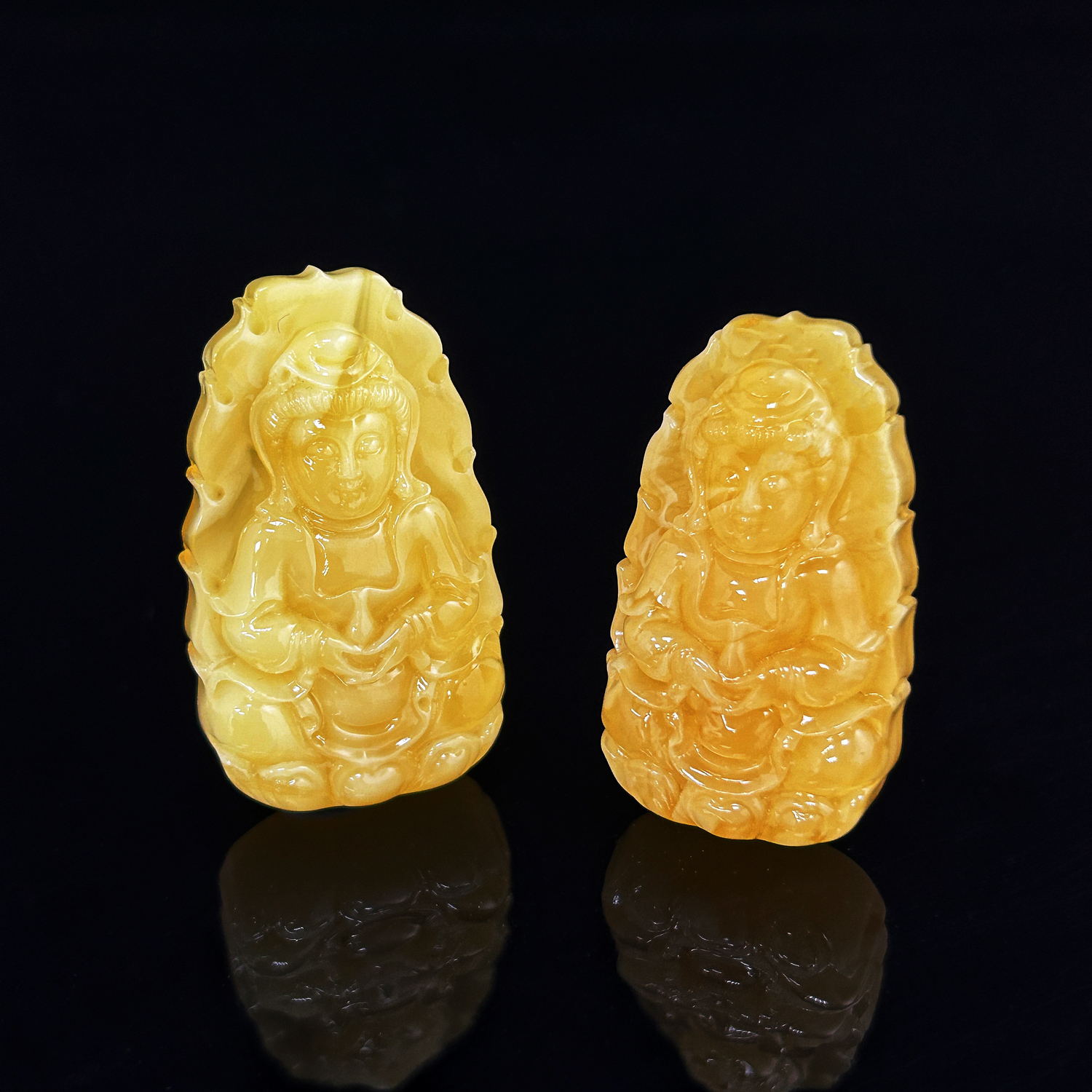 精品款天然波羅的海飄花蜜蠟玉雕觀音吊墜