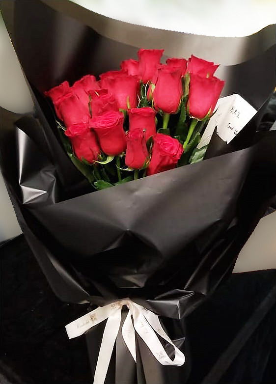 【C】24枝玫瑰花束