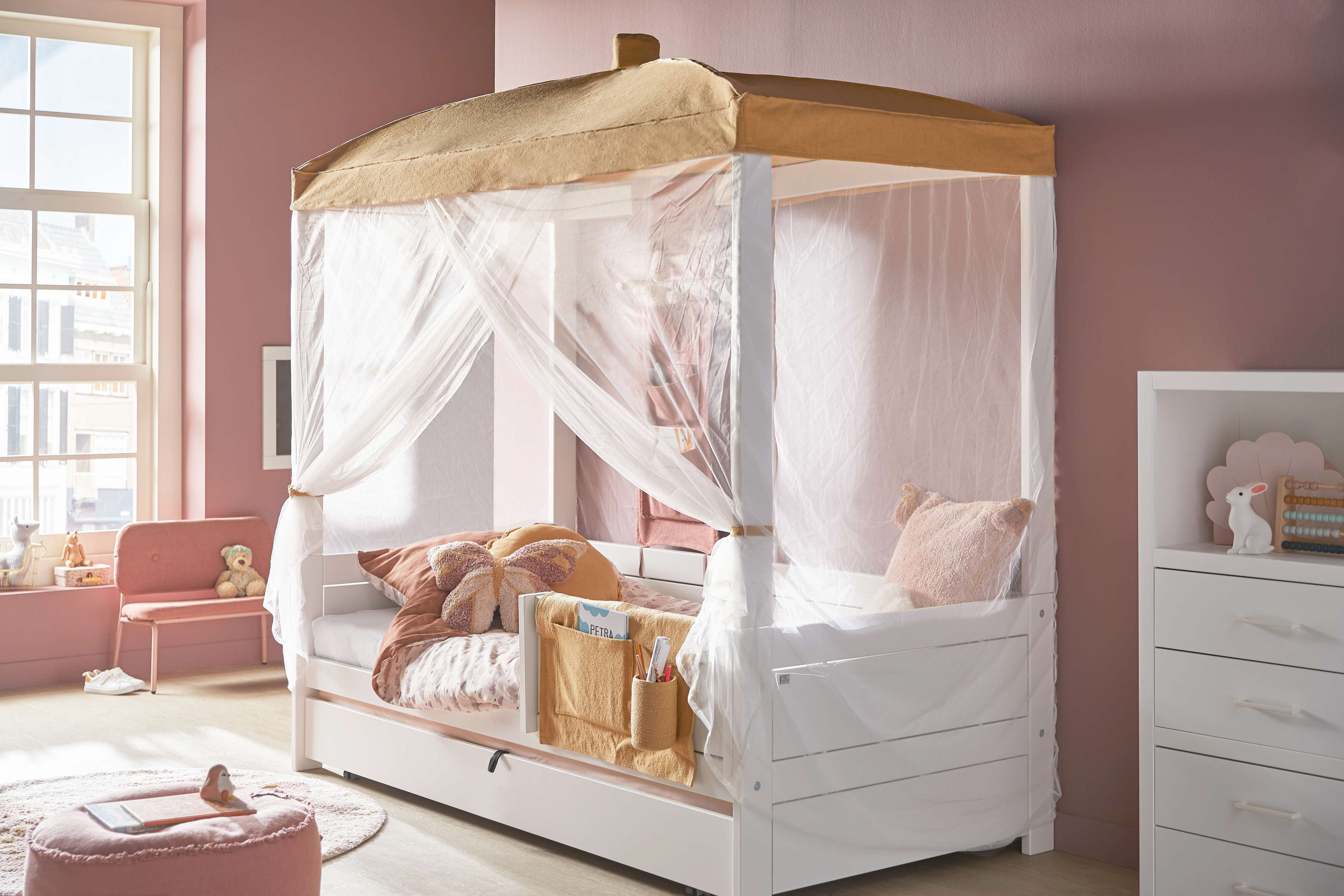 Lifetime Pocket Hanger - Honey Glow