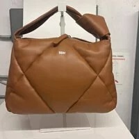 [S] DKNY KZH22796 QUILTED SMALL KNOT,CAMEL, 755406161779 (SD309)