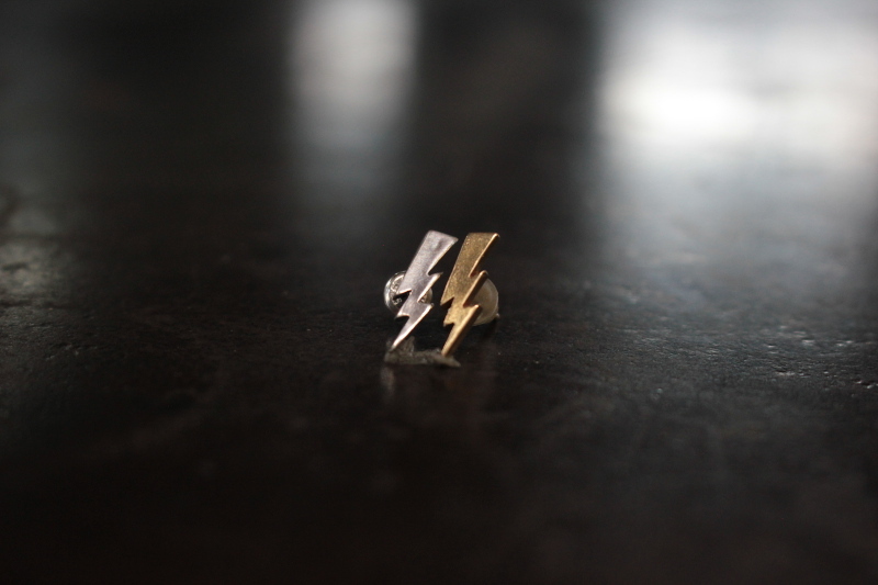 FCE-16 lightning stud