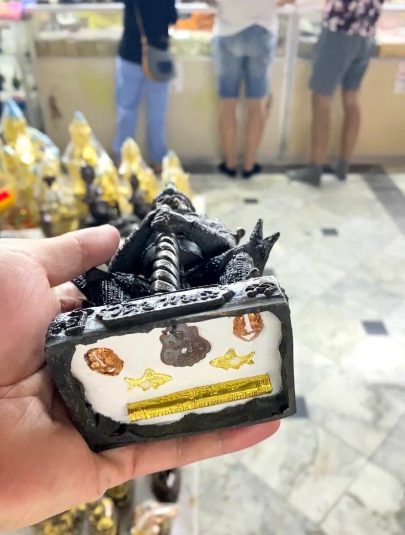 龍婆本廟供請 開光加持 Thao Vetsuwan鬼王佛像