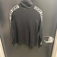 [S] DKNY TURTLENECK WITH LOGO DETAIL,BLACK, P2MS8096-BLACK (SD361)