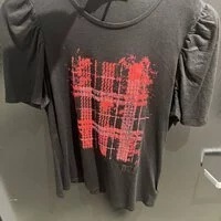 [S] DKNY PUFF SLEEVE LOGO TEE,BLACK/SCARLET, P2IHOORB-BLK/SCARLT (SD365)