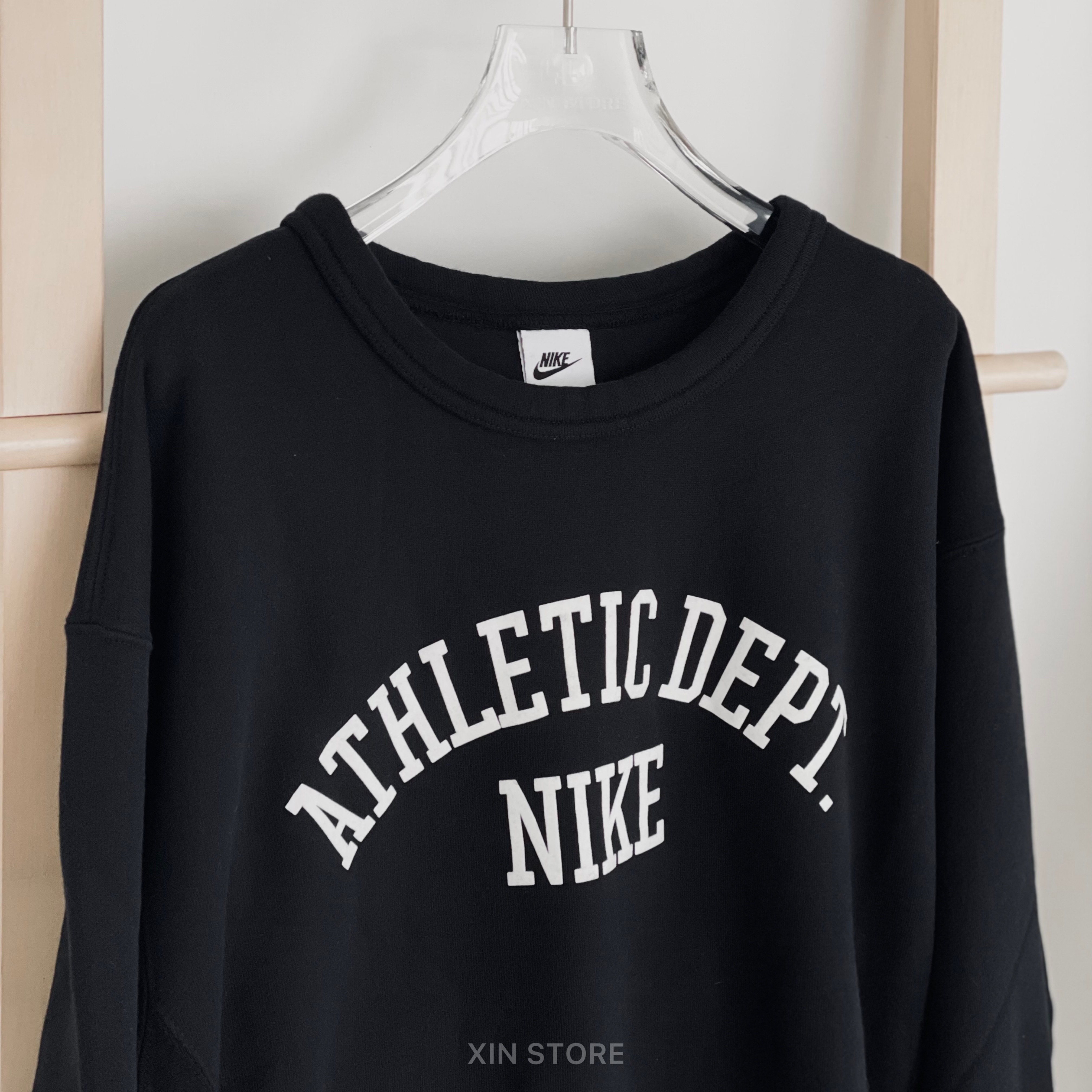 Nike Athletic Dept 大學Tee 長袖刺繡字勾落肩毛巾底黑