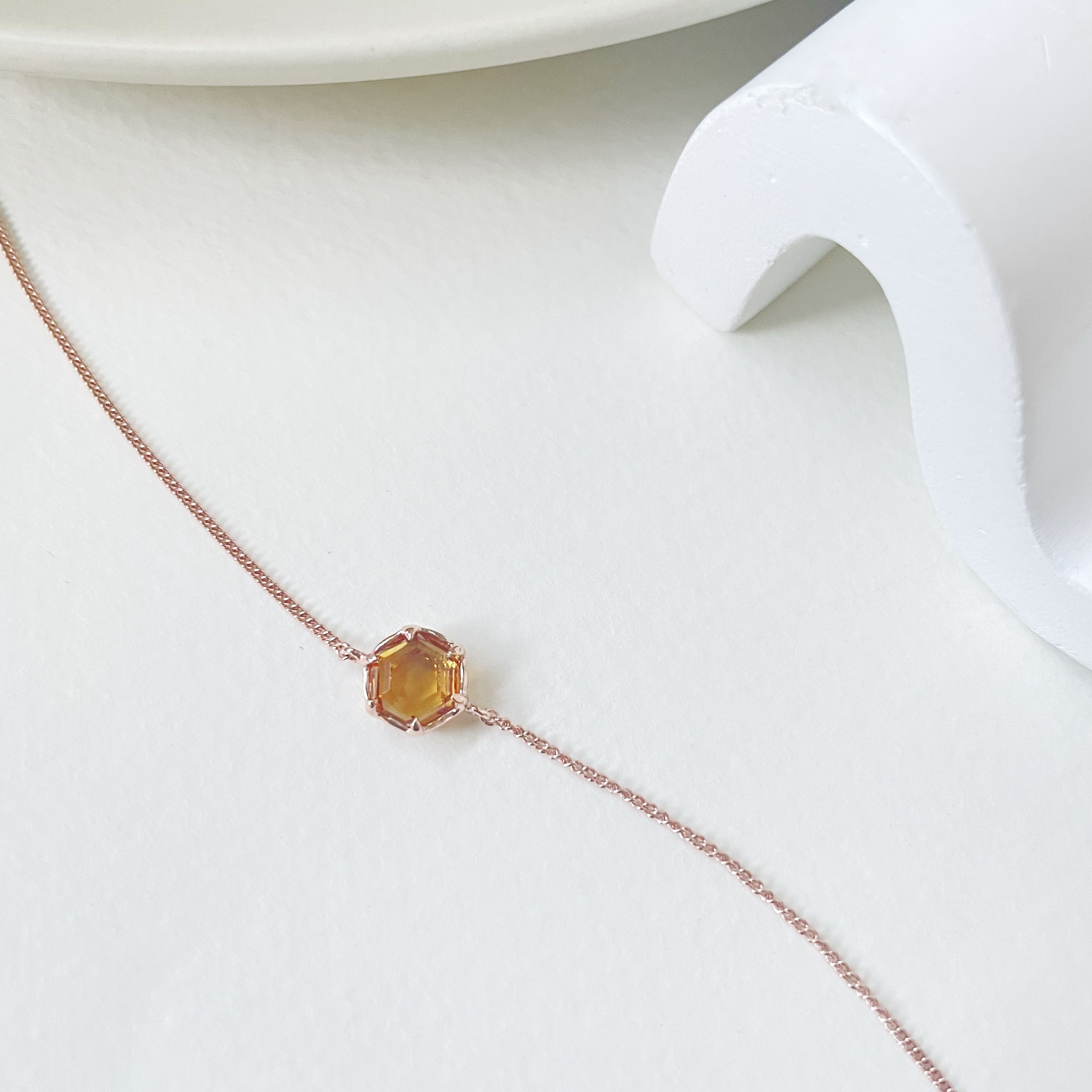 Big Hexagon黃水晶手鍊