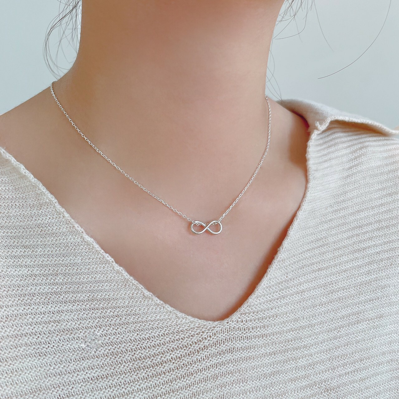 │日常│永恆無限 • 鎖骨鍊 • 純銀項鏈 • 可碰水 • 抗過敏 S925