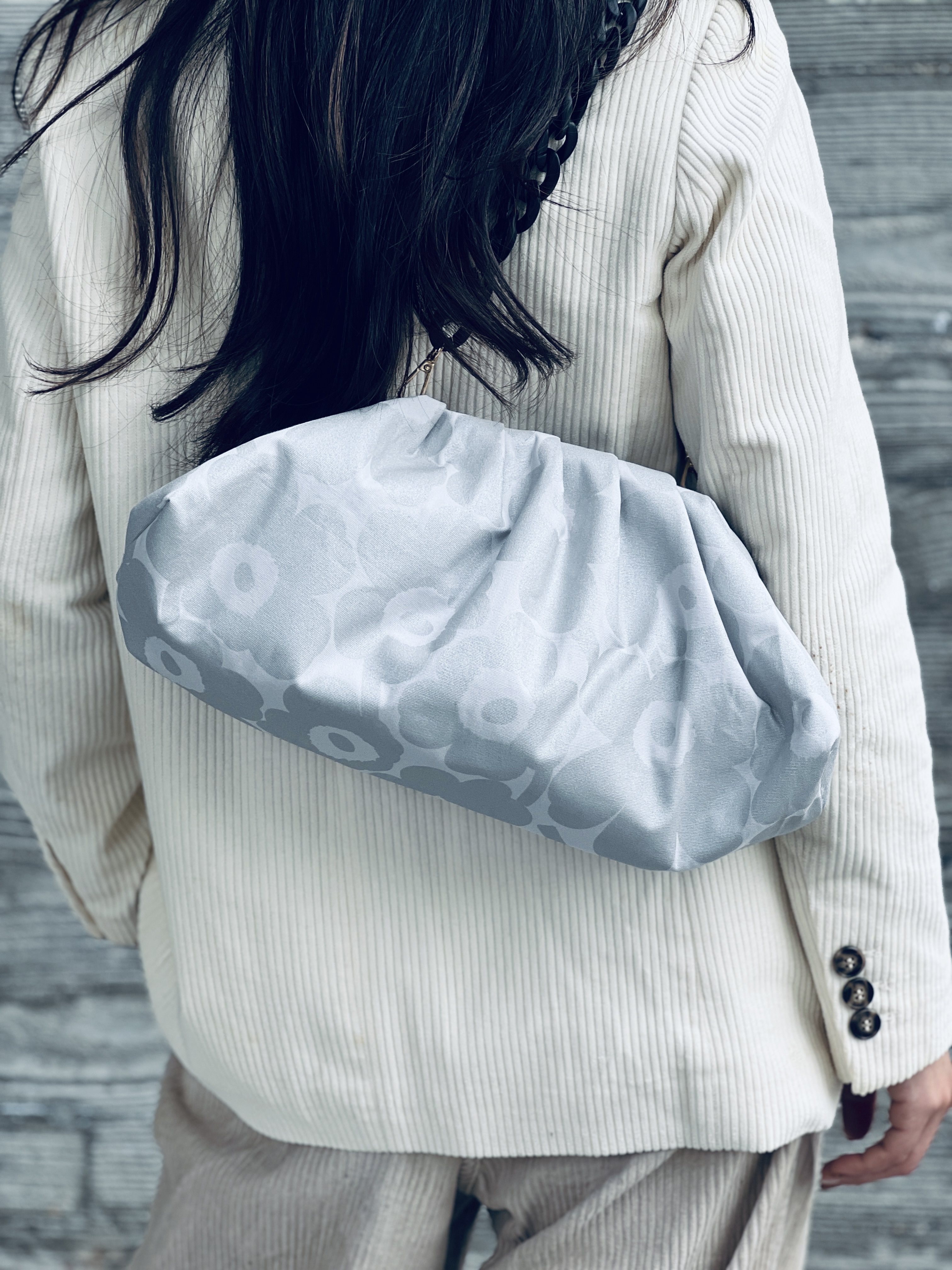 Limited 銀色cloud pouch | large size | 透明chain