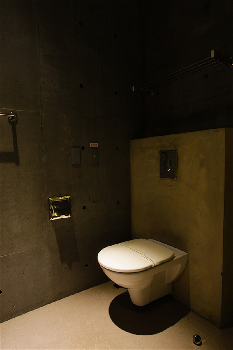 華山觀止虫二行館 馬桶