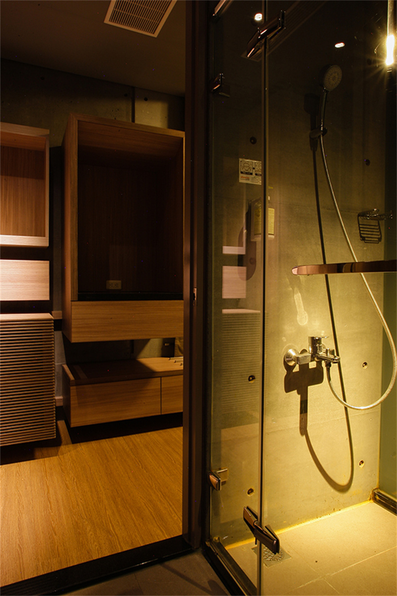 華山觀止虫二行館 浴間
