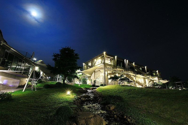 華山觀止虫二行館 夜晚風景