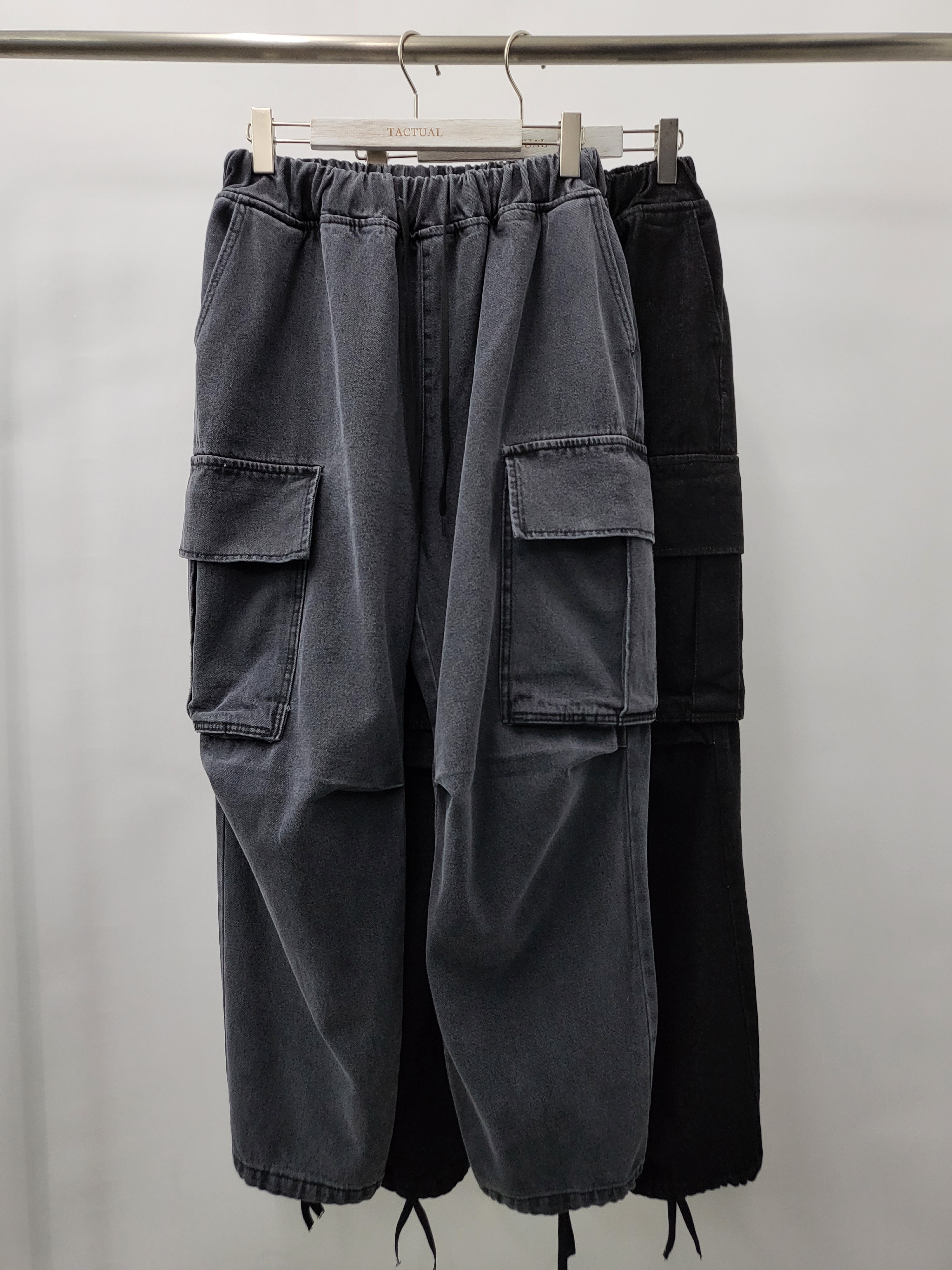 洗水工裝可束腳鬆身牛仔褲 P2217