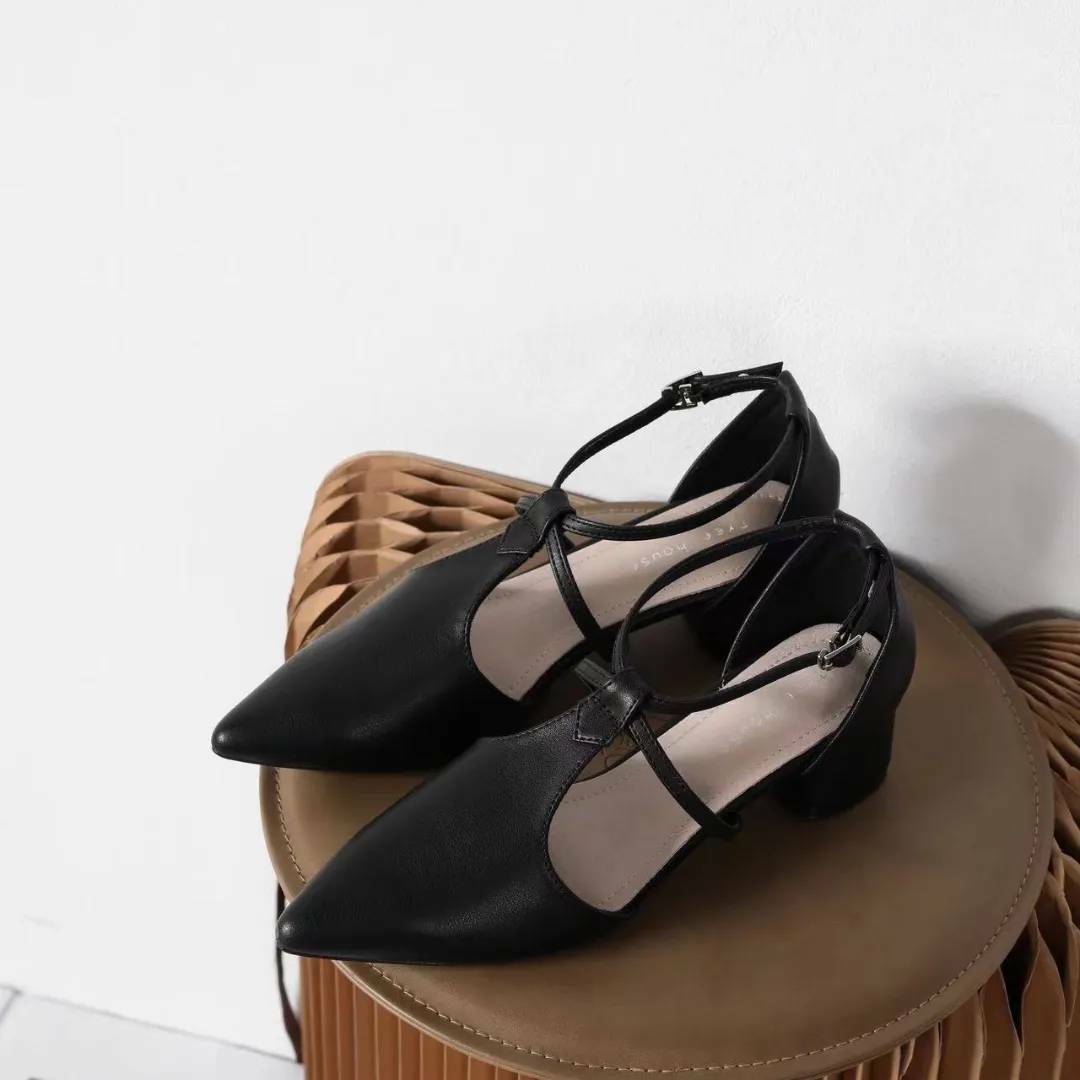 氣質交叉牛皮低跟鞋