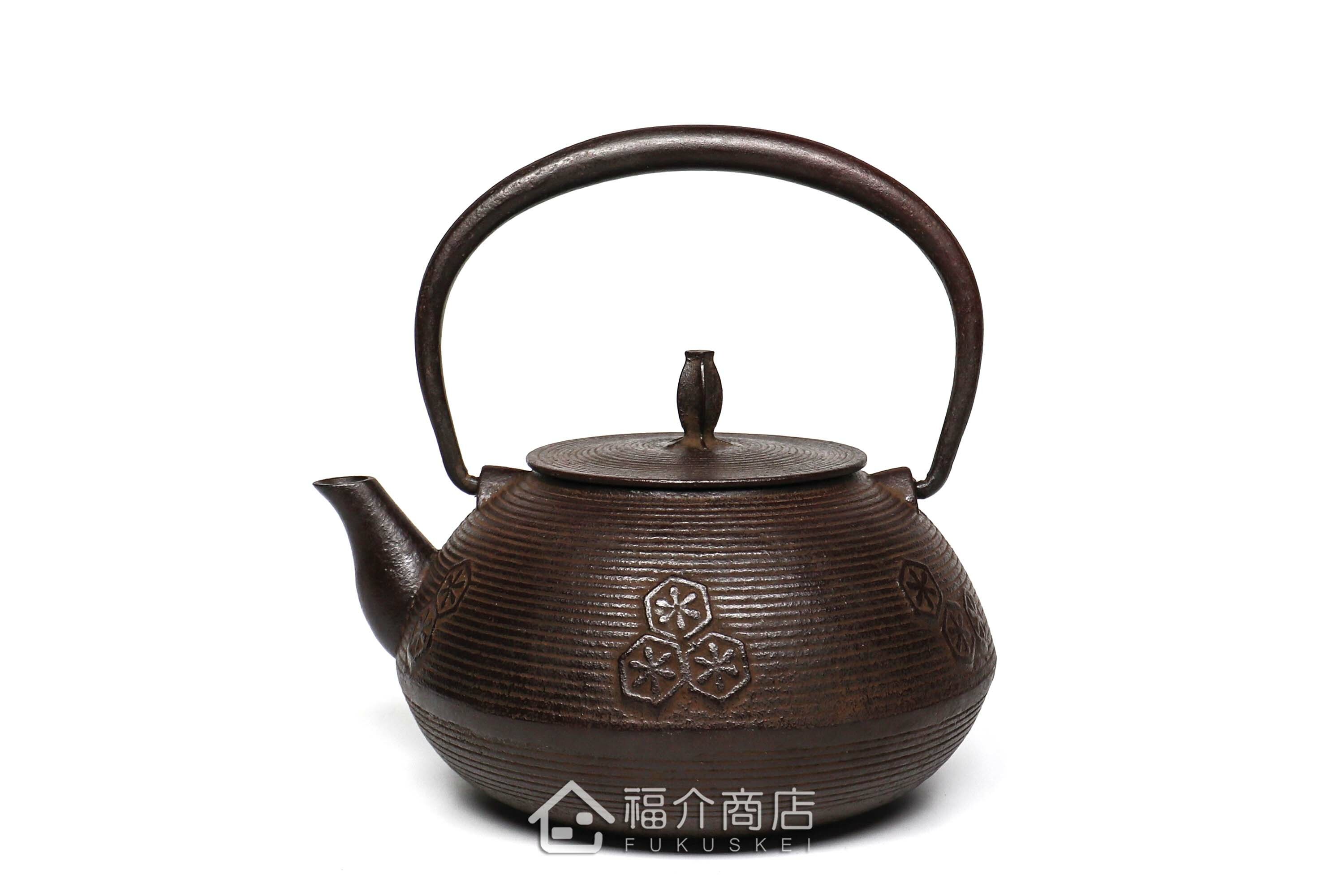 佐藤勝久所製作的日本鐵壺,壺身設計糸目龜甲圖紋