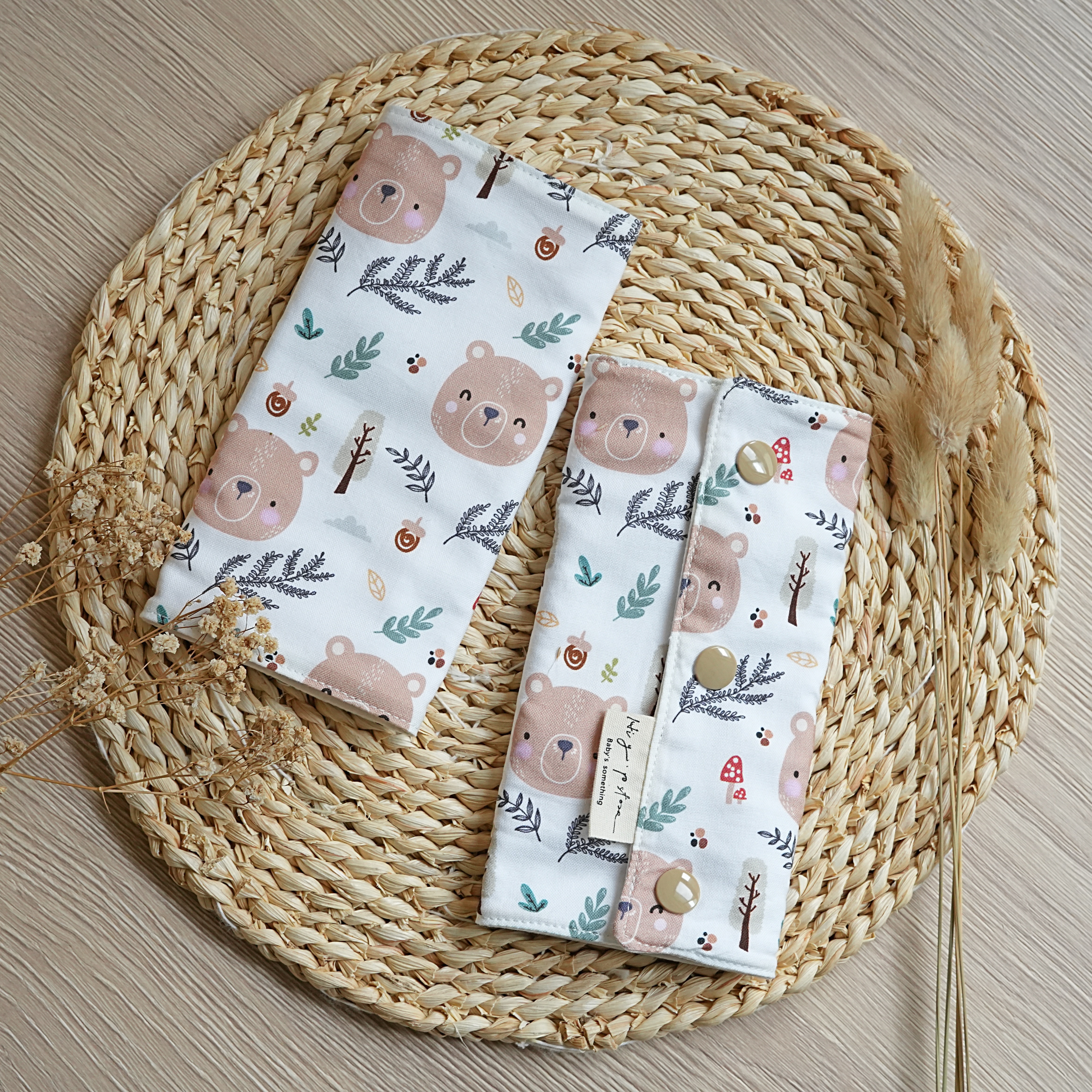 Hi Y.P store-揹巾口水套-森林棕熊