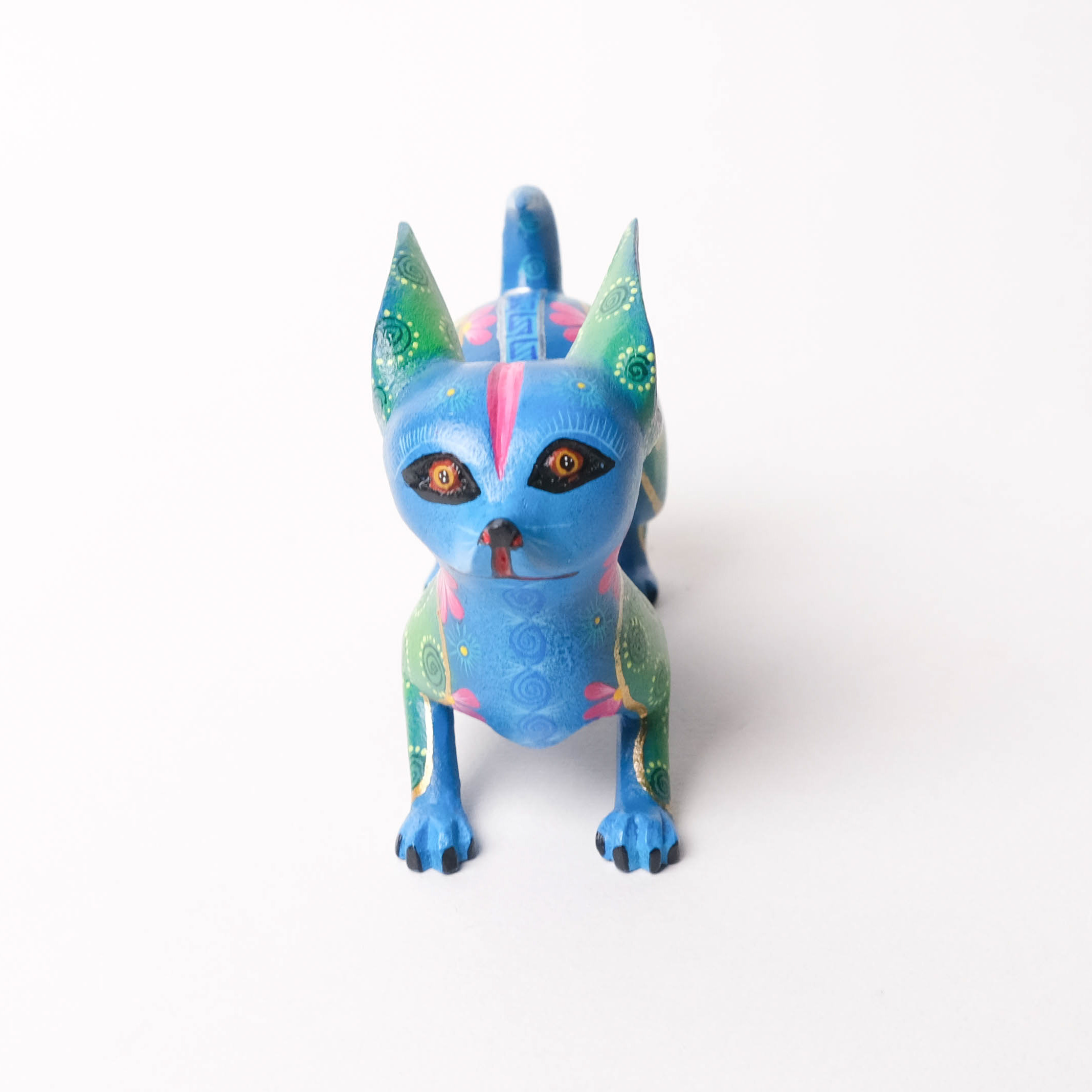 神獸手工木雕｜Perro chihuahua｜墨西哥