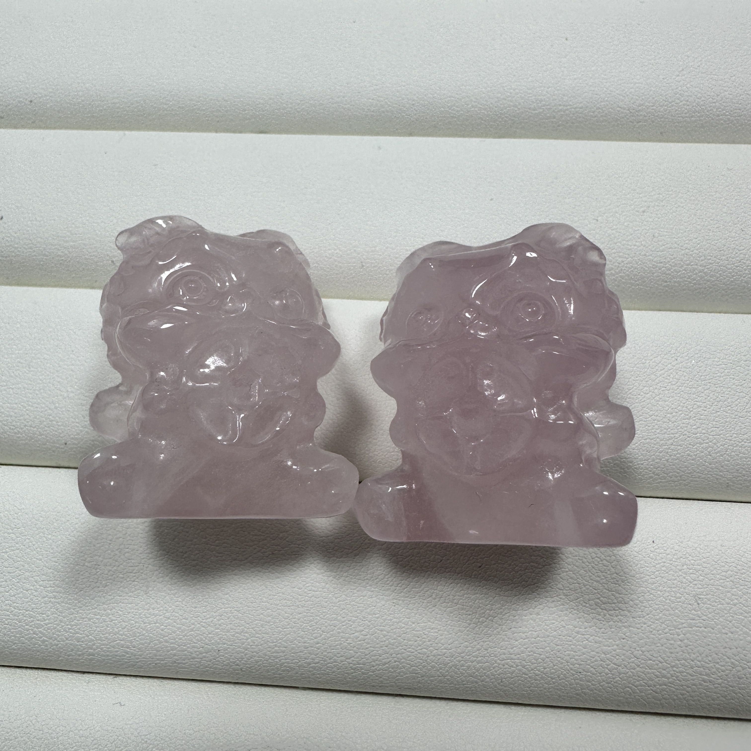 粉晶咬金獸擺件