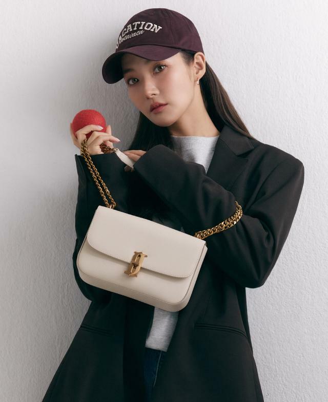 J.estina Della SM Shoulder Bag