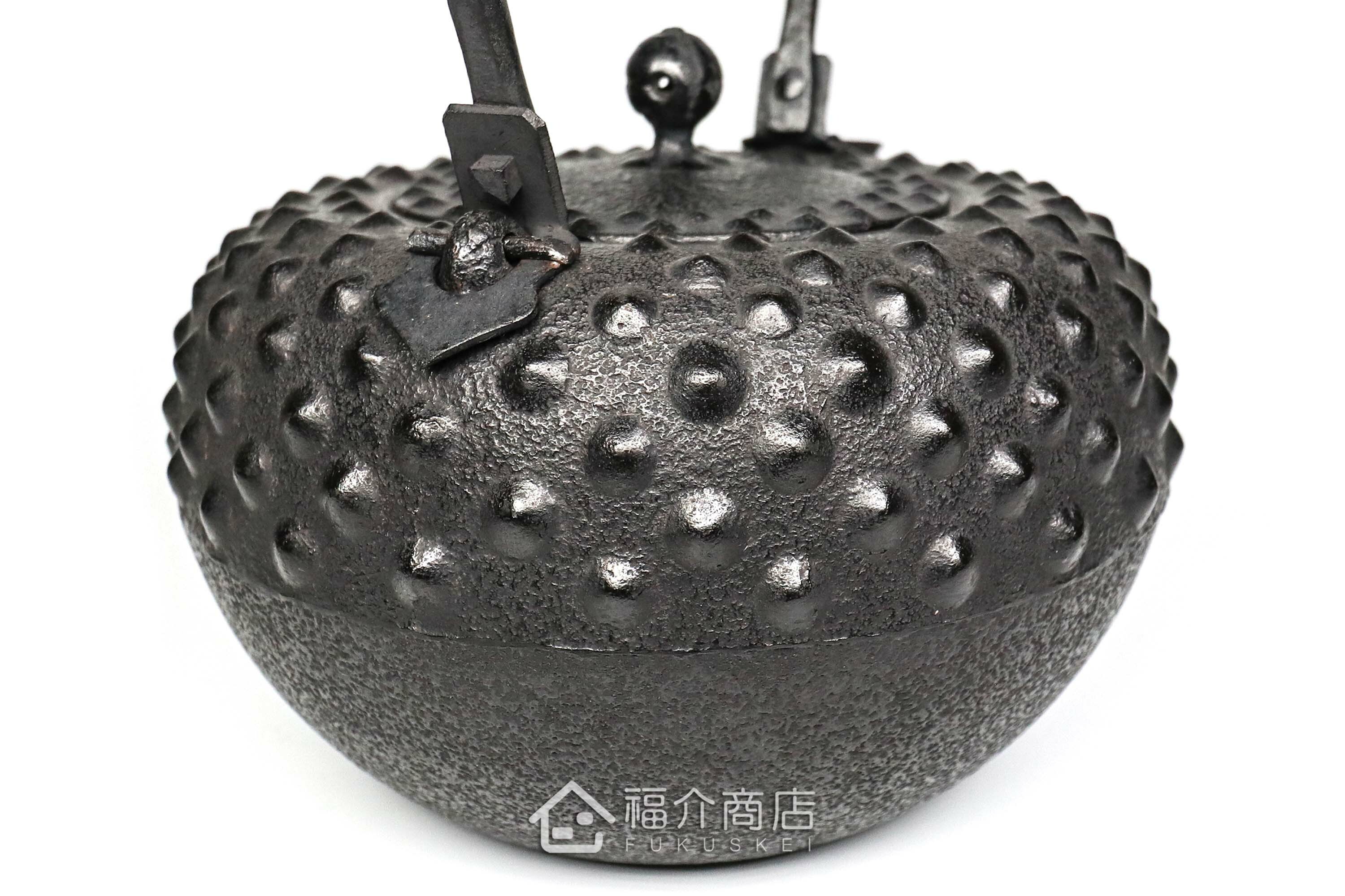 煮水泡茶用的鐵鉢型鑄鐵茶壺